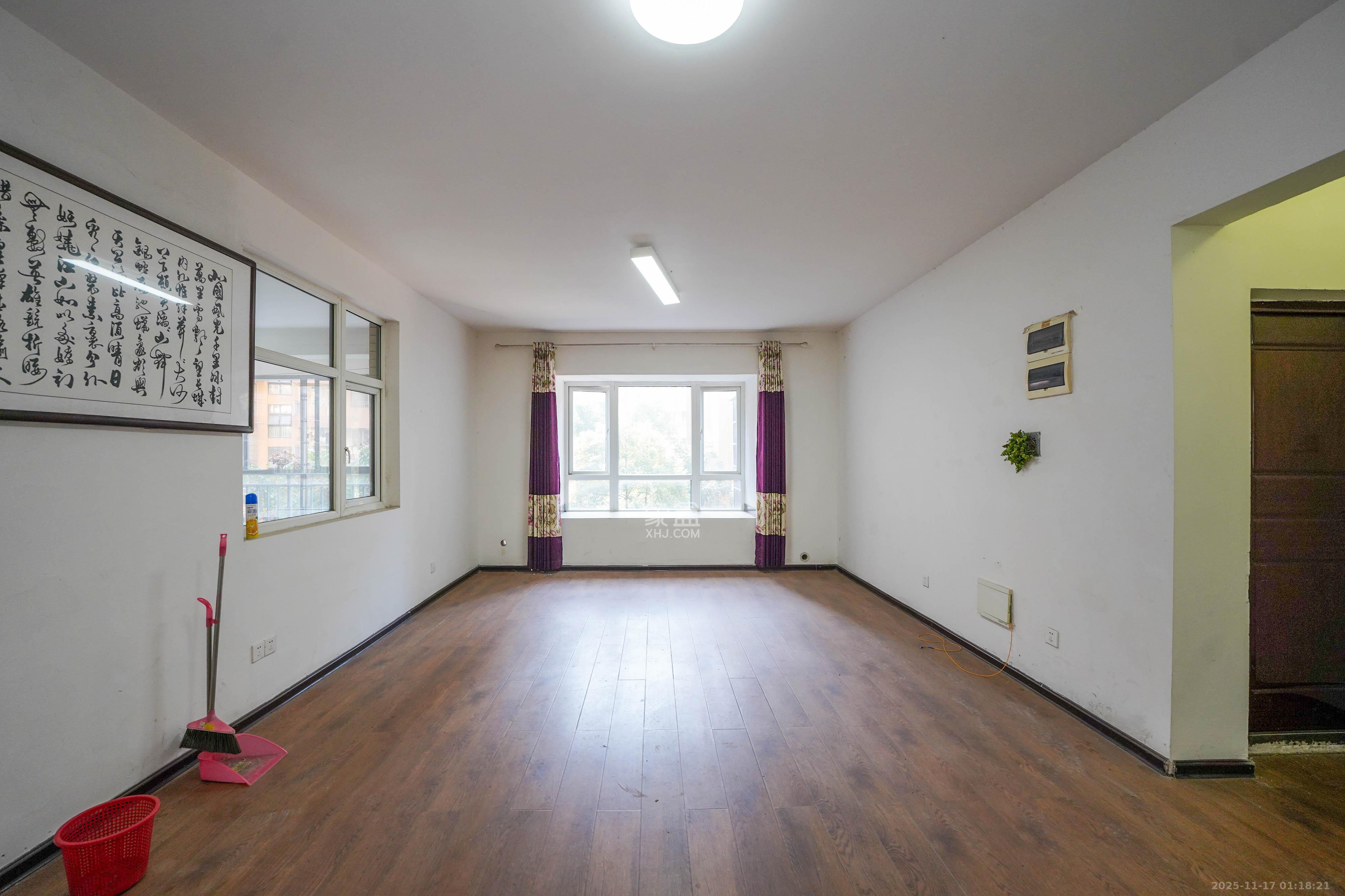 汇金城/嘉华城一期  5室2厅2卫    170.0万