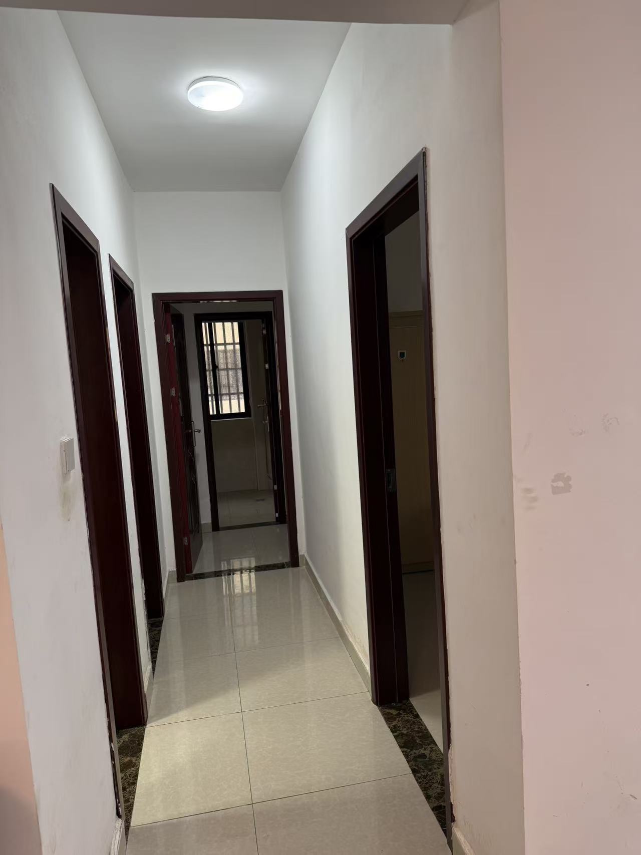 龙岐雅苑  1室2厅2卫    2600.0元/月室内图