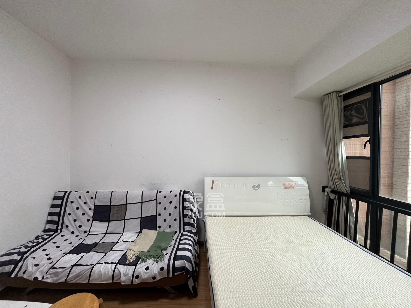 中建芙蓉工社  1室1厅1卫    1300.0元/月室内图