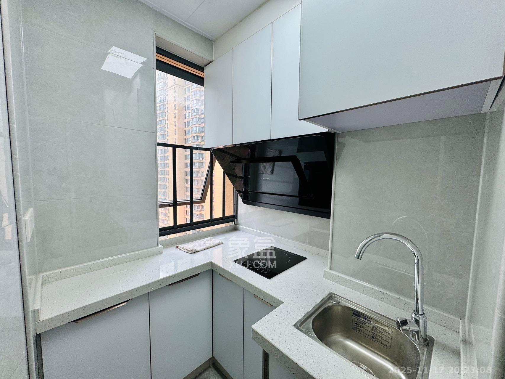 莲馨苑  1室1厅1卫    1400.0元/月室内图