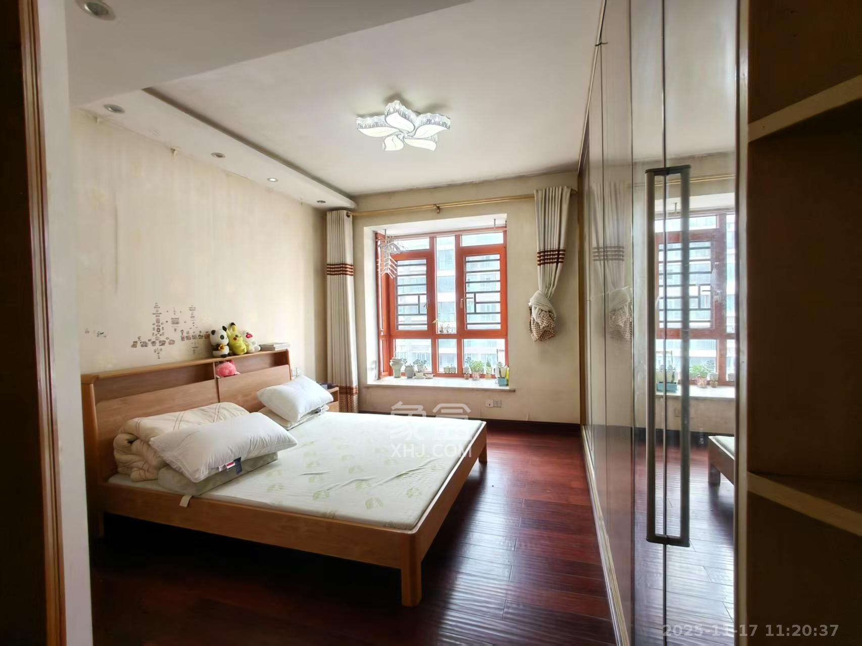 凯乐湘园  4室2厅2卫    3500.0元/月室内图