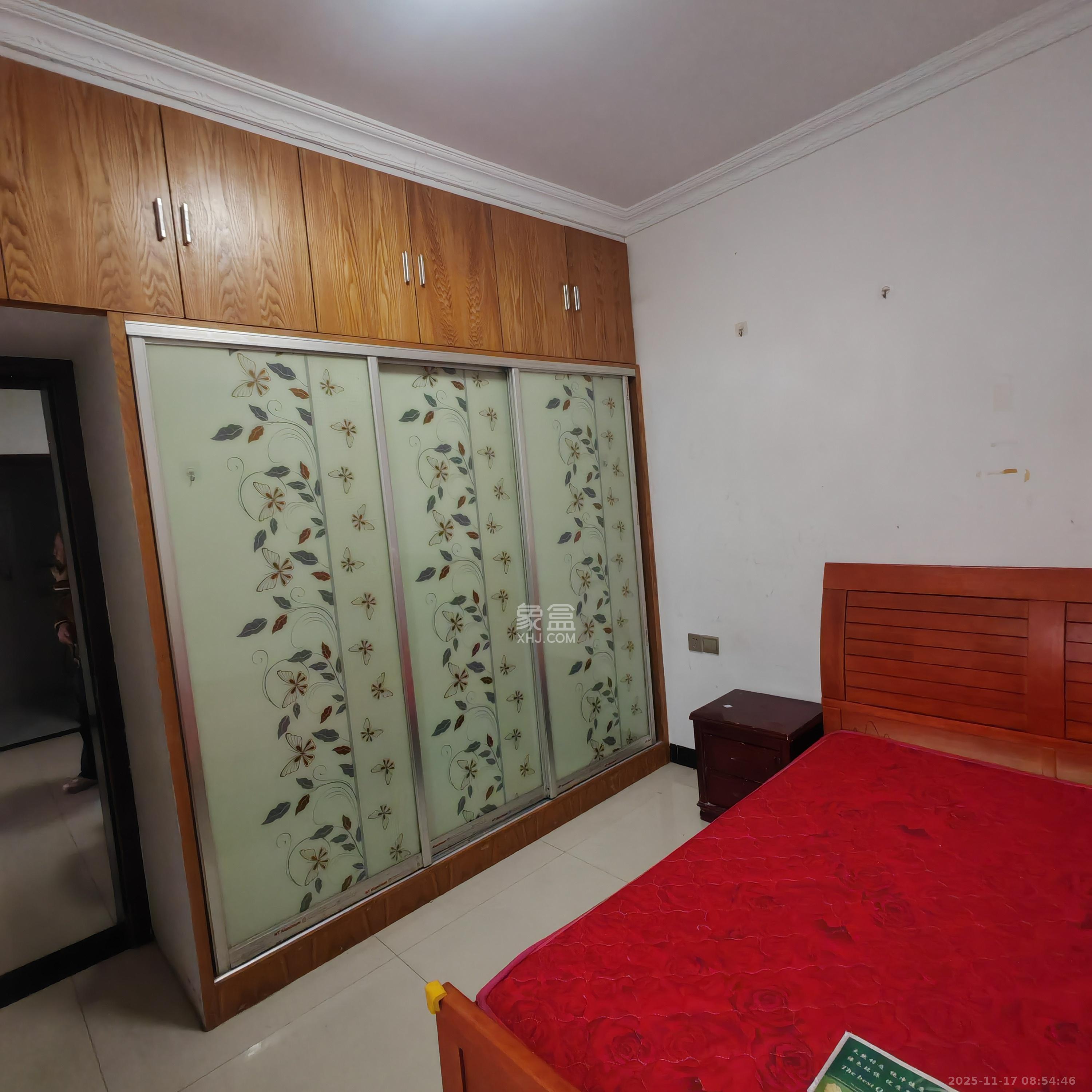 洋湖景园  2室1厅1卫    2000.0元/月室内图