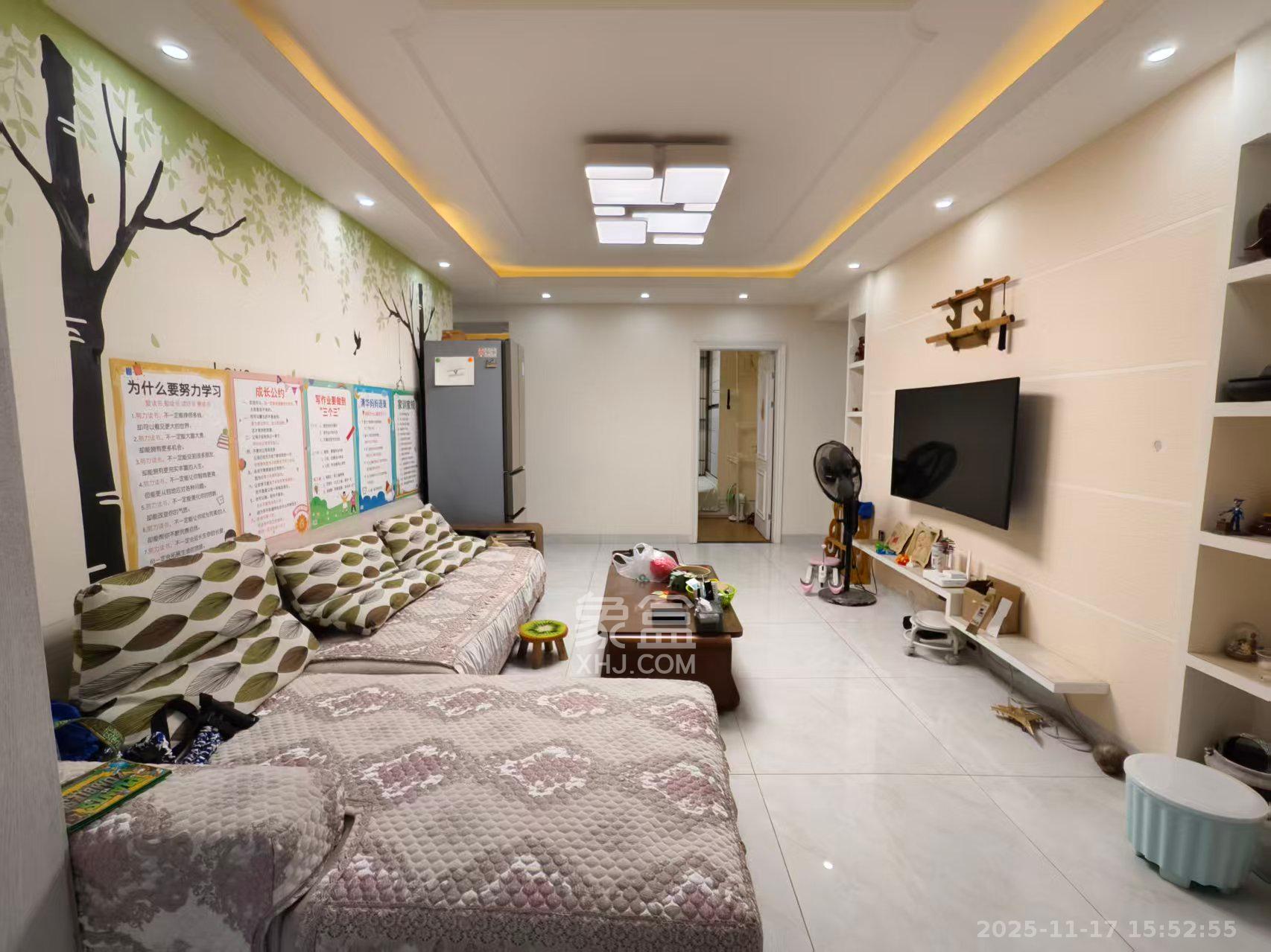 南山雍江汇（滨江国际新城）  3室2厅2卫    3600.0元/月室内图