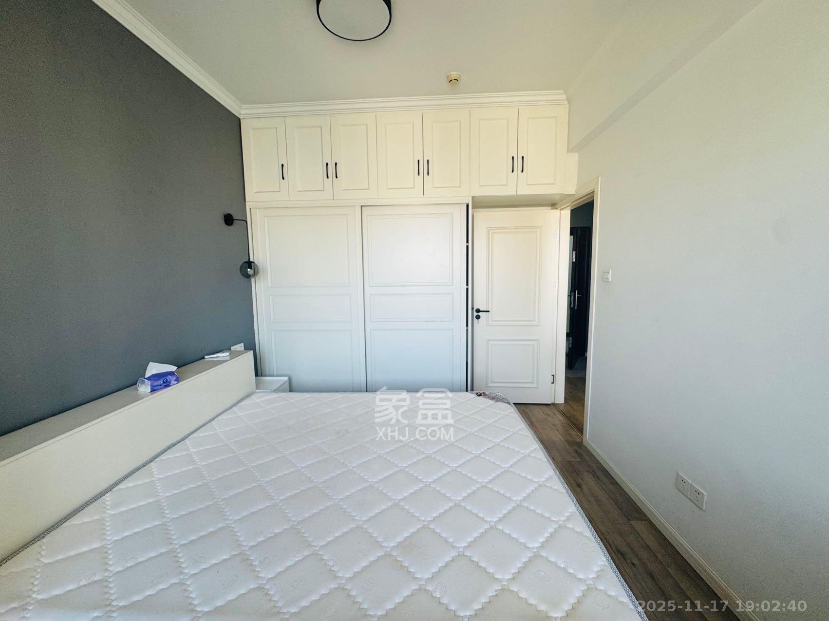 半山公馆(半山国际中心) 1室1厅1卫 2489.0元/月 半山公馆(半山国际中心) 1室1厅1卫 2489.0元/月室内图