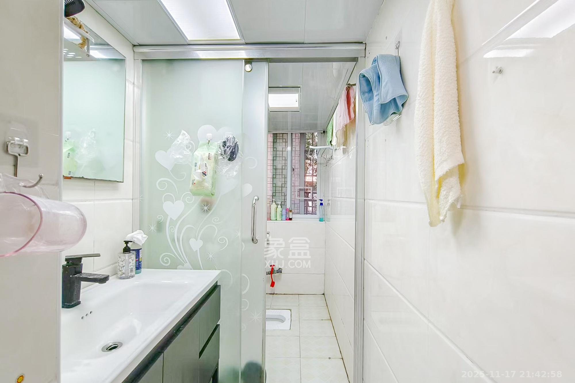 新诚小区 2室1厅1卫 40.0万 新诚小区 2室1厅1卫 40.0万卫生间