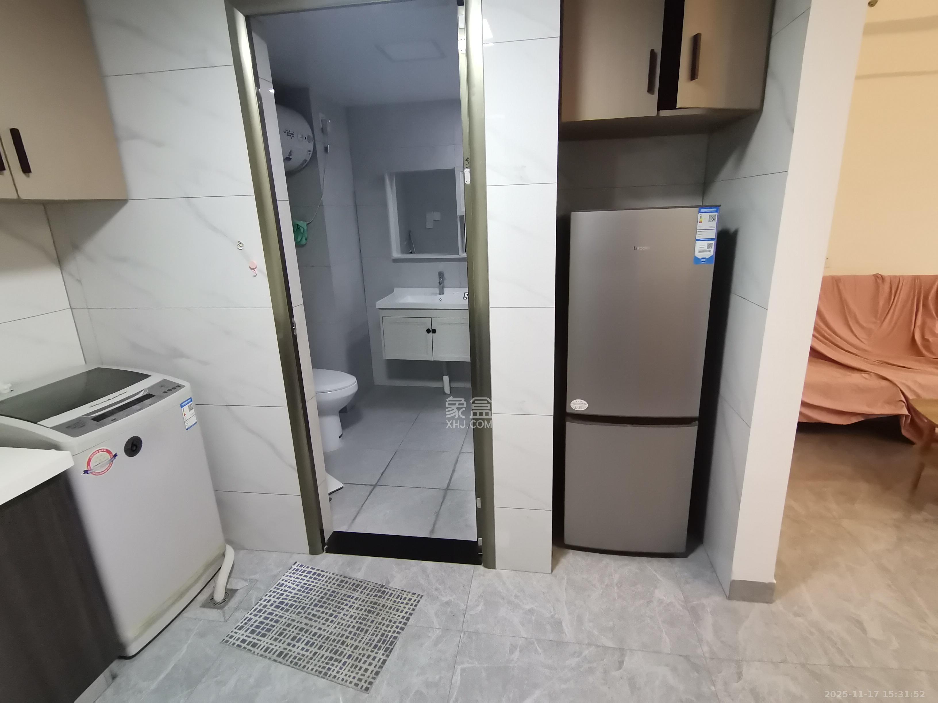 融科檀香山（融科紫檀、香山国际）  1室1厅1卫    1800.0元/月室内图