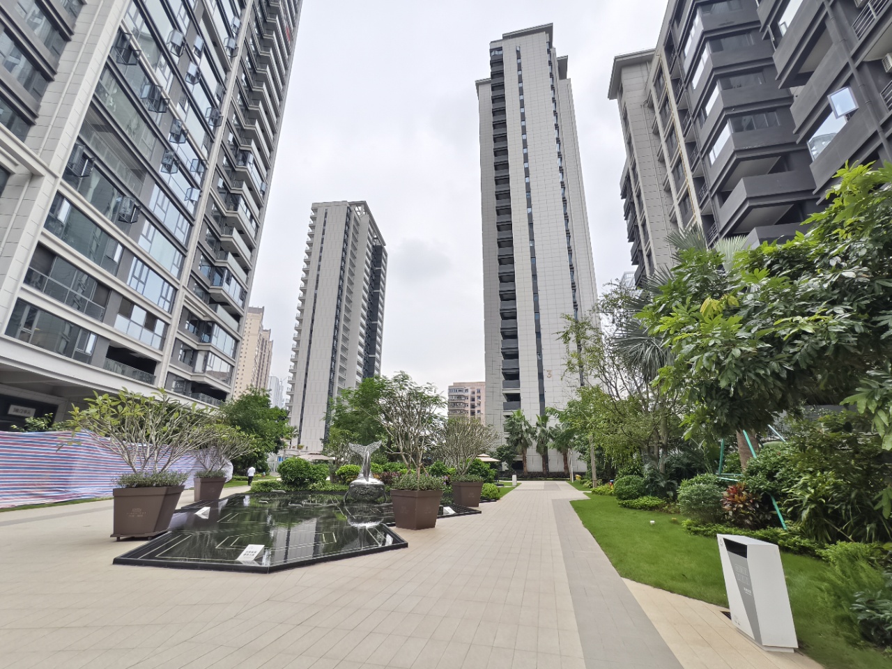 元垄望品  3室2厅2卫    4000.0元/月室内图