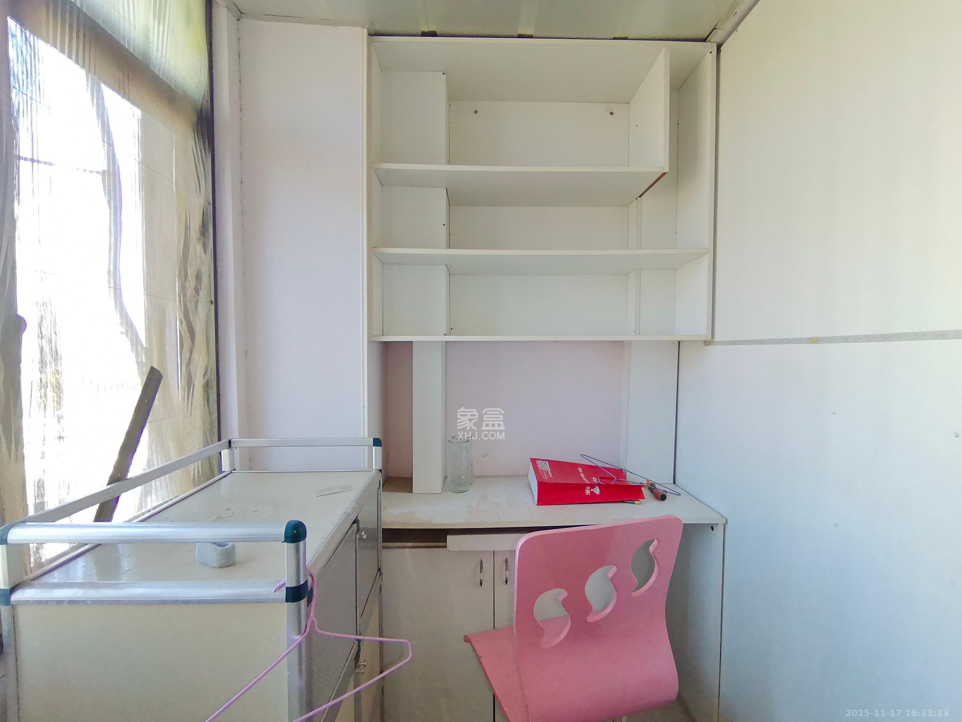 建鑫二期 1室1厅1卫 800.0元/月 建鑫二期 1室1厅1卫 800.0元/月室内图