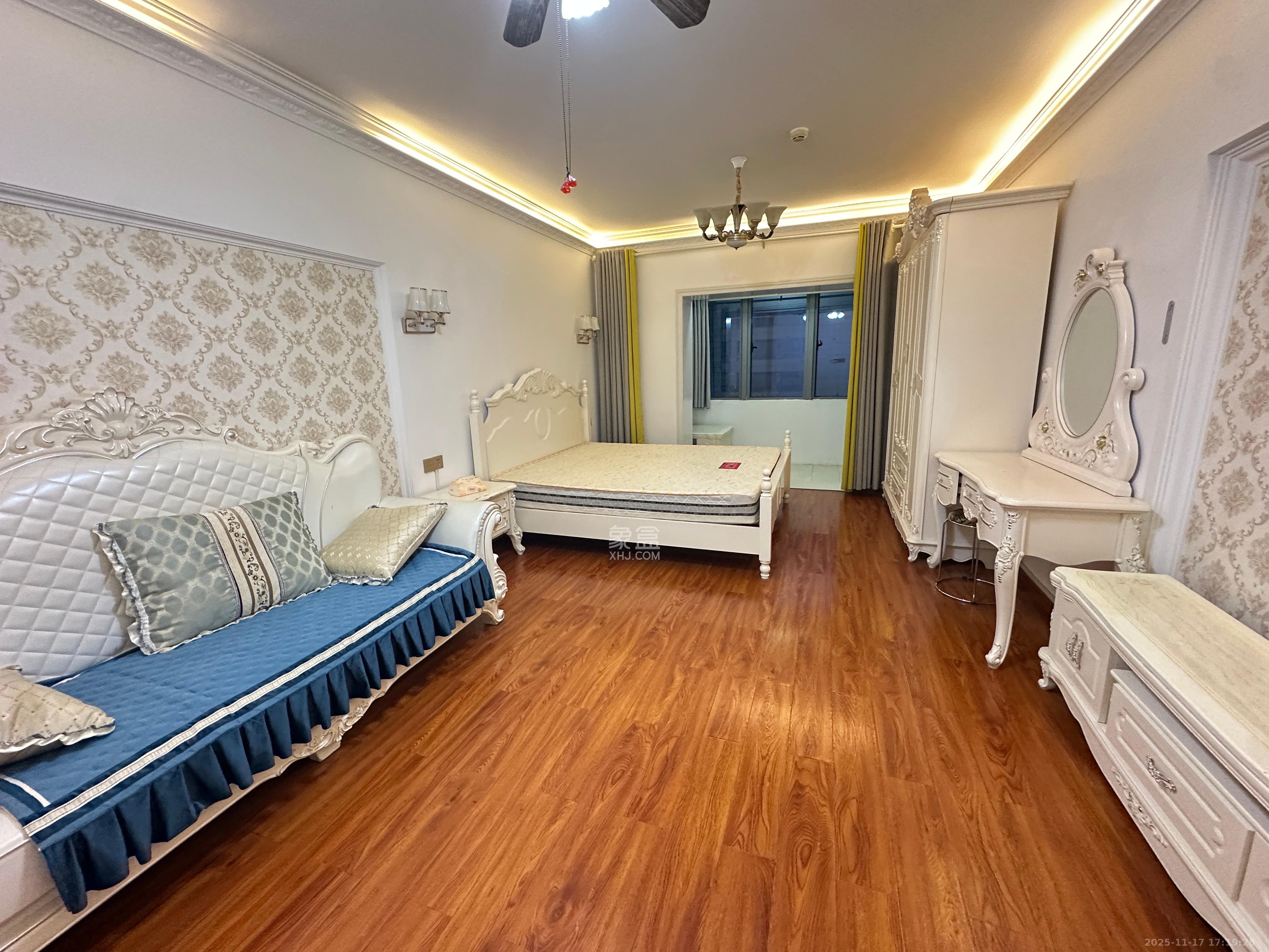 保利国际广场 1室1厅1卫 2000.0元/月 保利国际广场 1室1厅1卫 2000.0元/月室内图