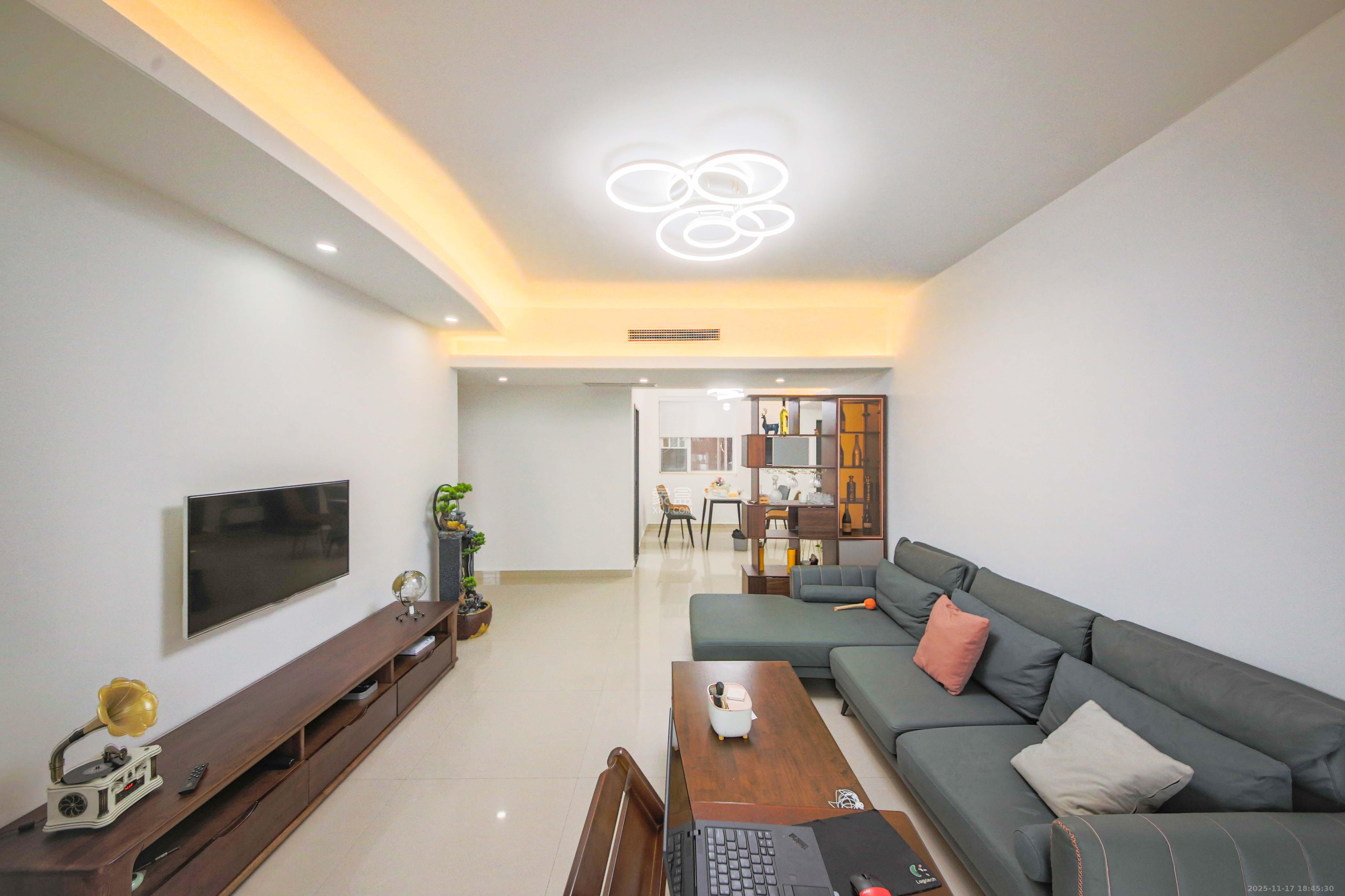 HC新城（建工集团单位房）  3室2厅1卫    169.8万