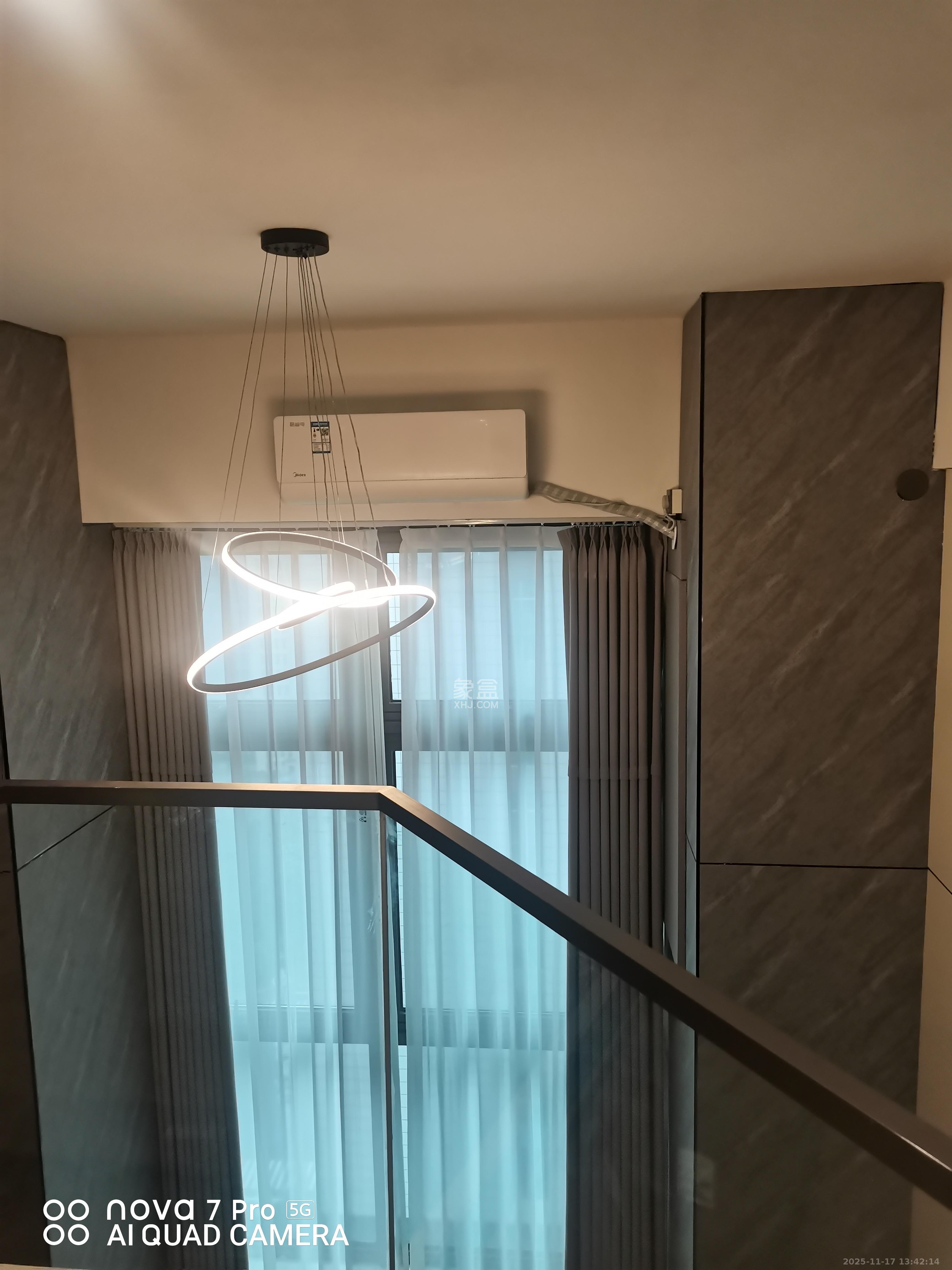 绿地商务广场 1室1厅1卫 1800.0元/月 绿地商务广场 1室1厅1卫 1800.0元/月室内图