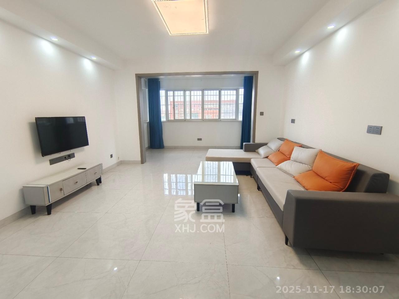 磊鑫嘉苑(地质局单位房) 3室2厅2卫 2300.0元/月 磊鑫嘉苑(地质局单位房) 3室2厅2卫 2300.0元/月室内图