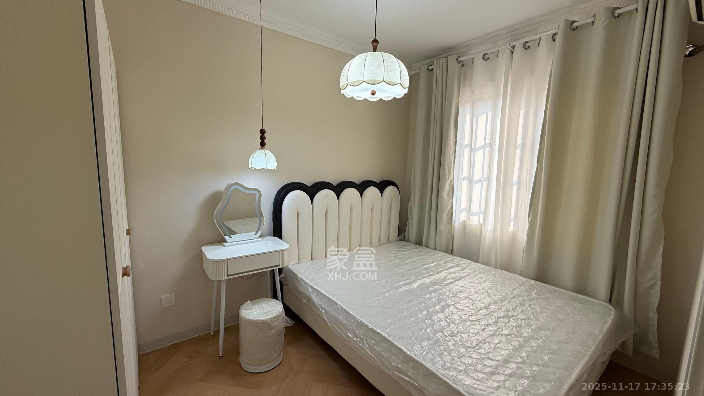 晨兴家园  2室1厅1卫    3200.0元/月室内图