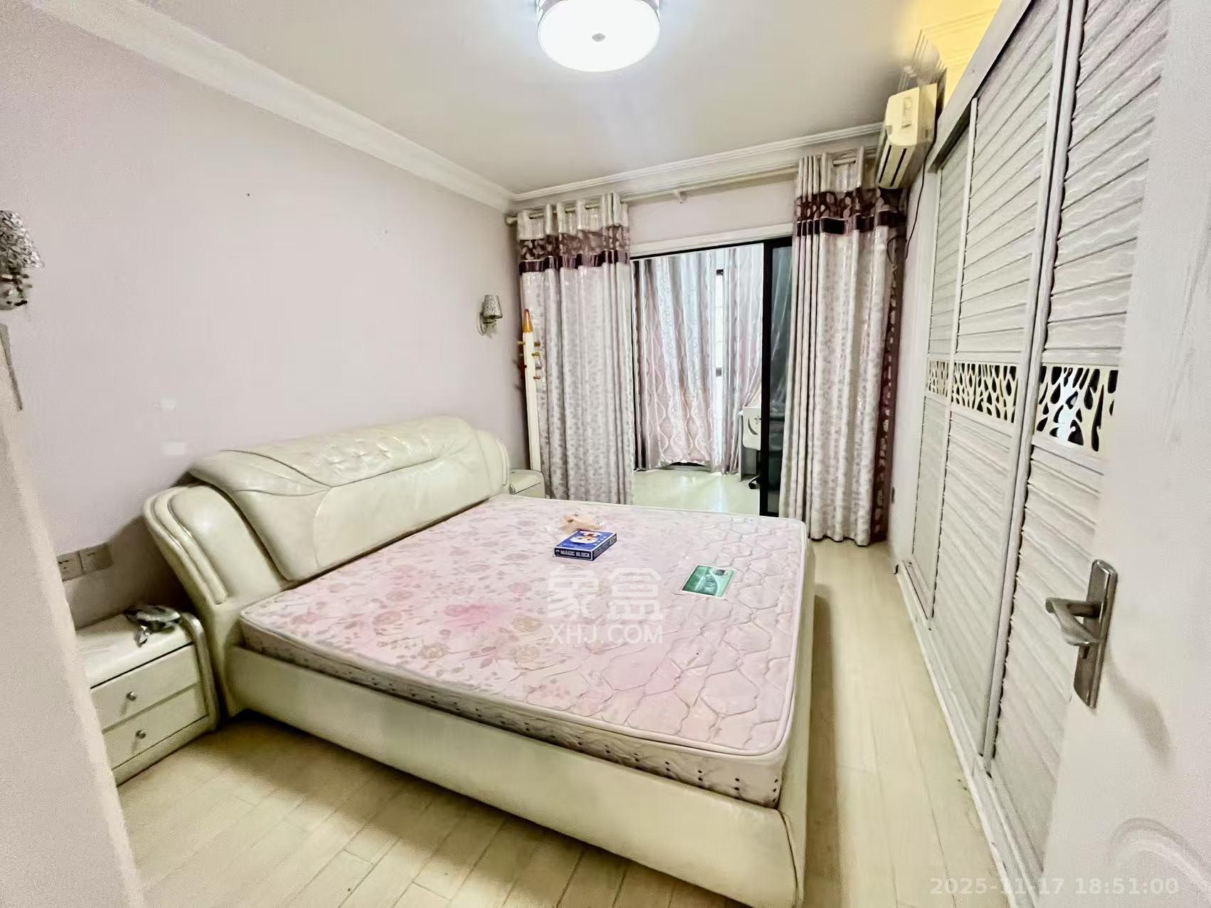 海洋半岛（月珑湾）  3室2厅2卫    2800.0元/月室内图