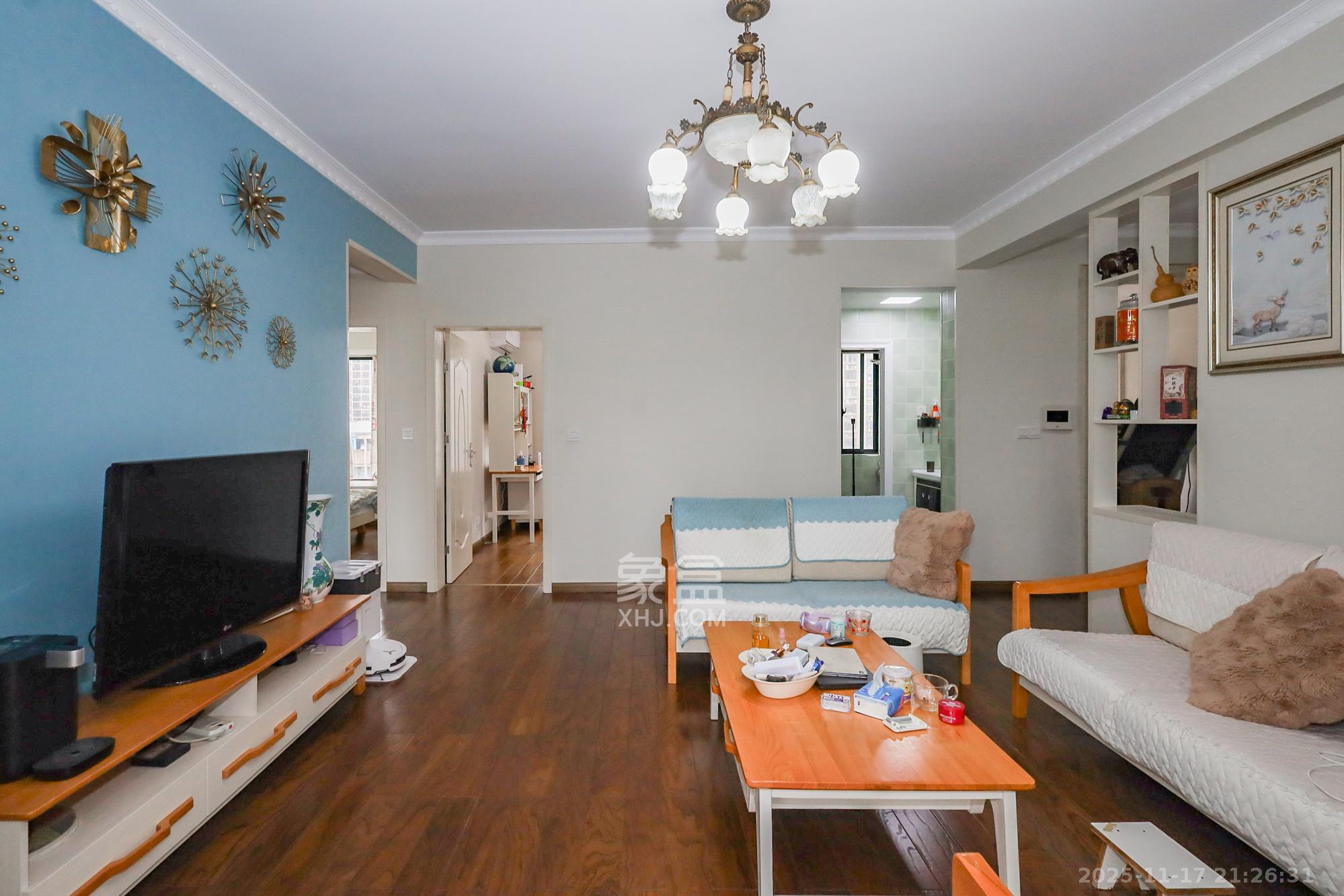 钰龙天下一期  3室2厅2卫    258.0万