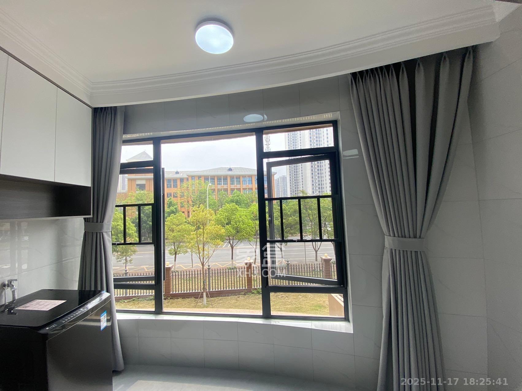 嘉雨东苑 2室1厅1卫 2600.0元/月 嘉雨东苑 2室1厅1卫 2600.0元/月室内图