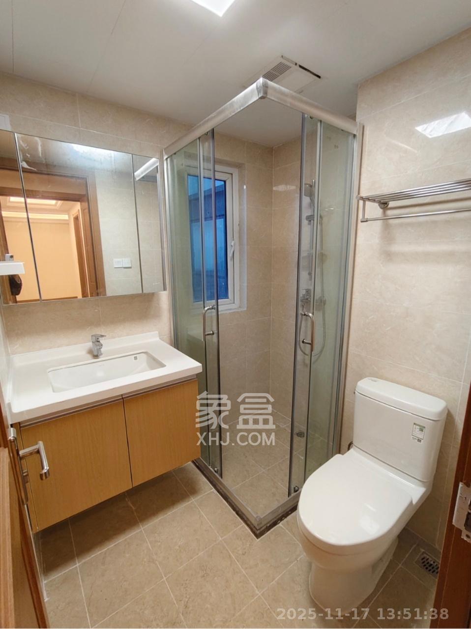 金科集美天辰  3室2厅2卫    2200.0元/月室内图