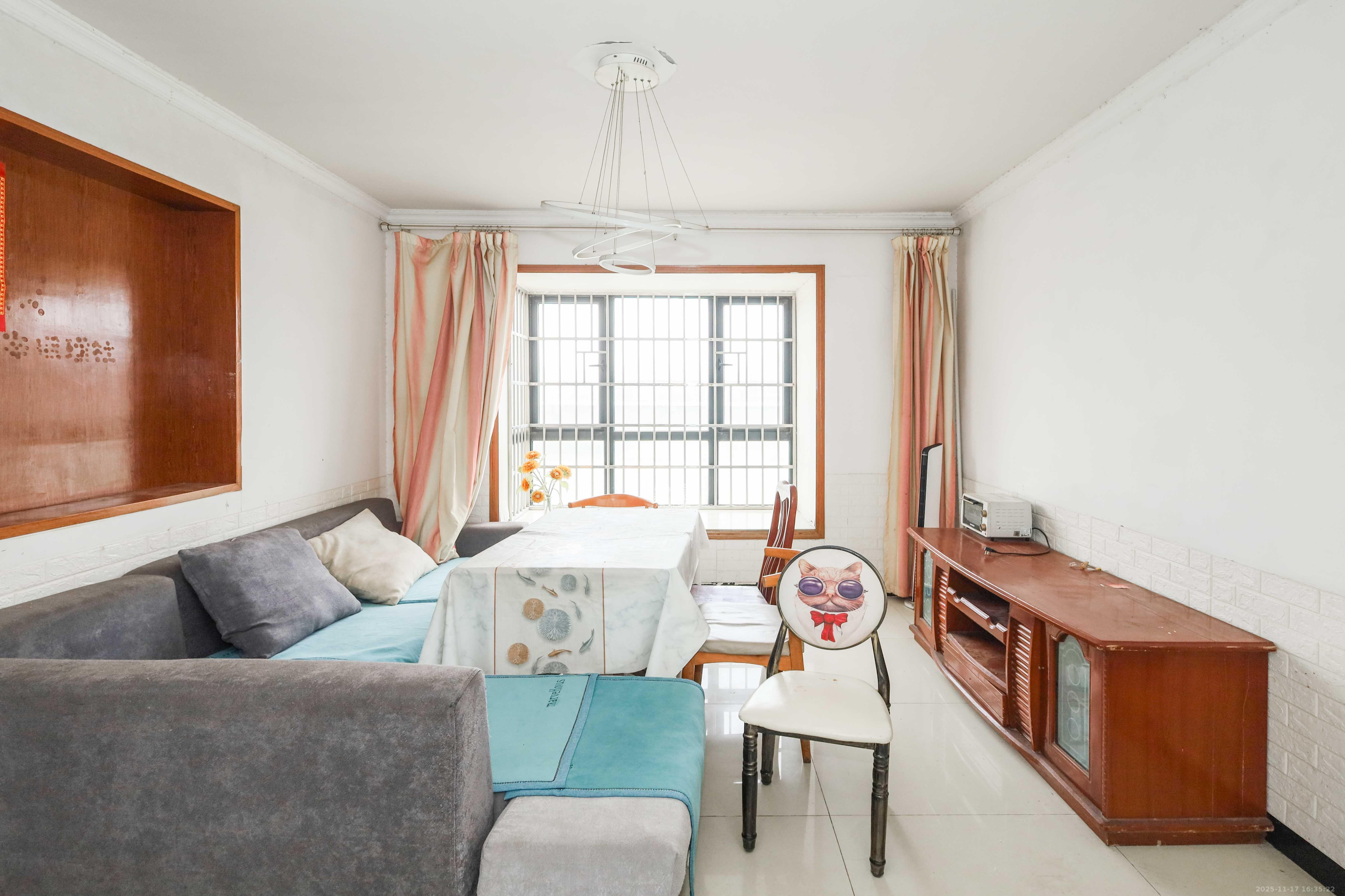 天元涉外桃园 3室2厅1卫 2000.0元/月 天元涉外桃园 3室2厅1卫 2000.0元/月室内图