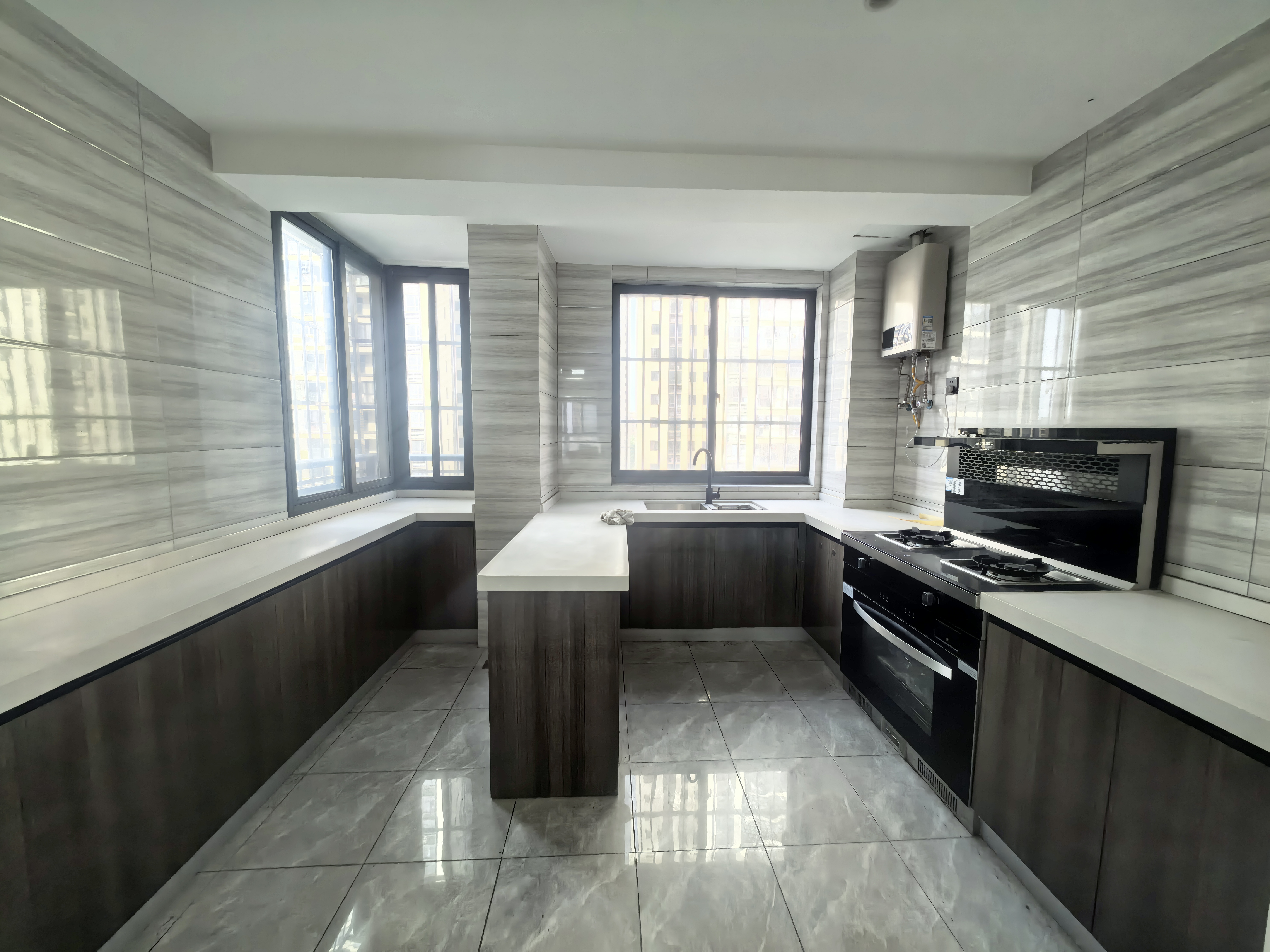 祥和家园  3室2厅2卫    3800.0元/月室内图