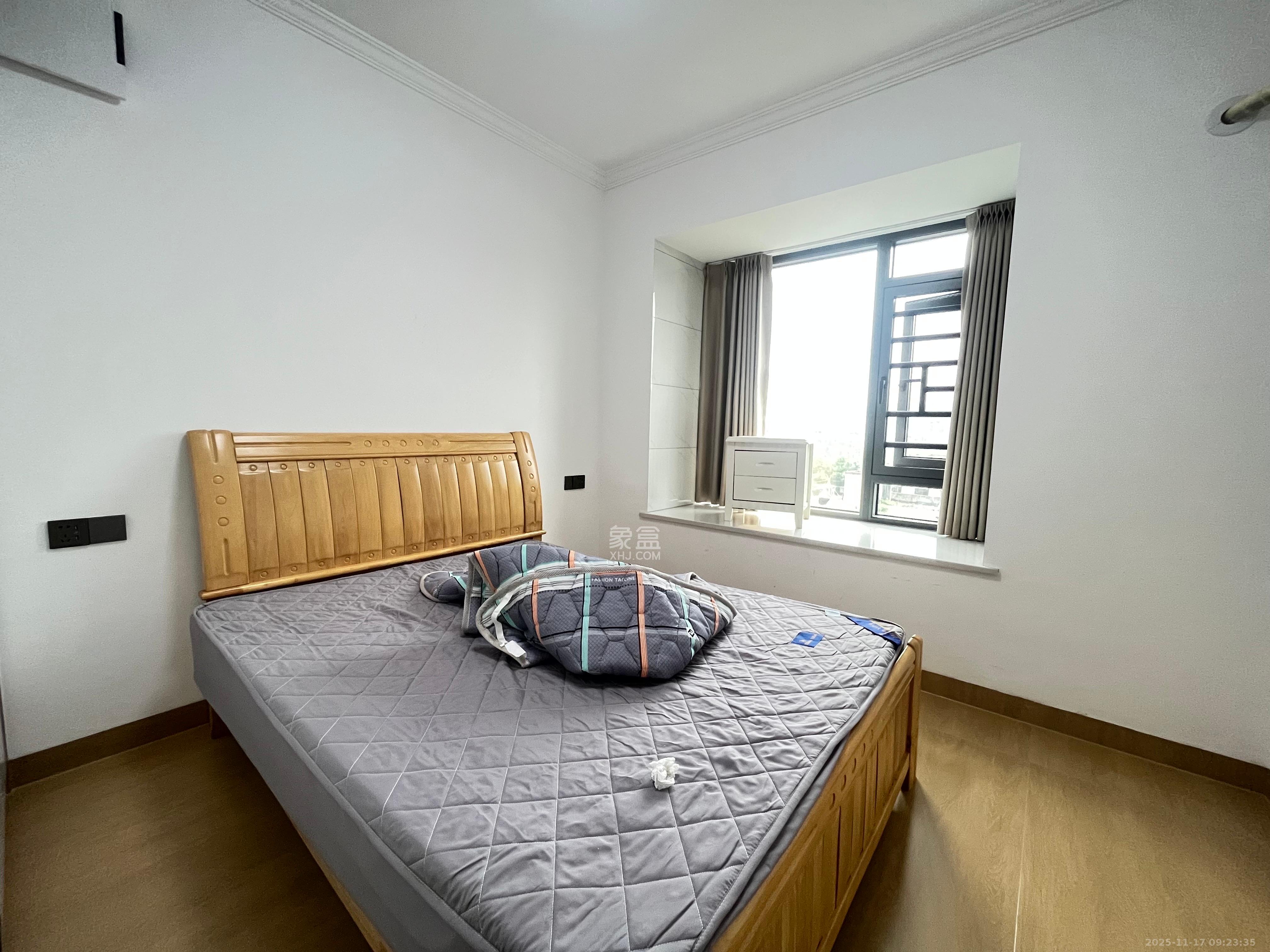 栖凤佳园 2室2厅1卫 2500.0元/月 栖凤佳园 2室2厅1卫 2500.0元/月室内图