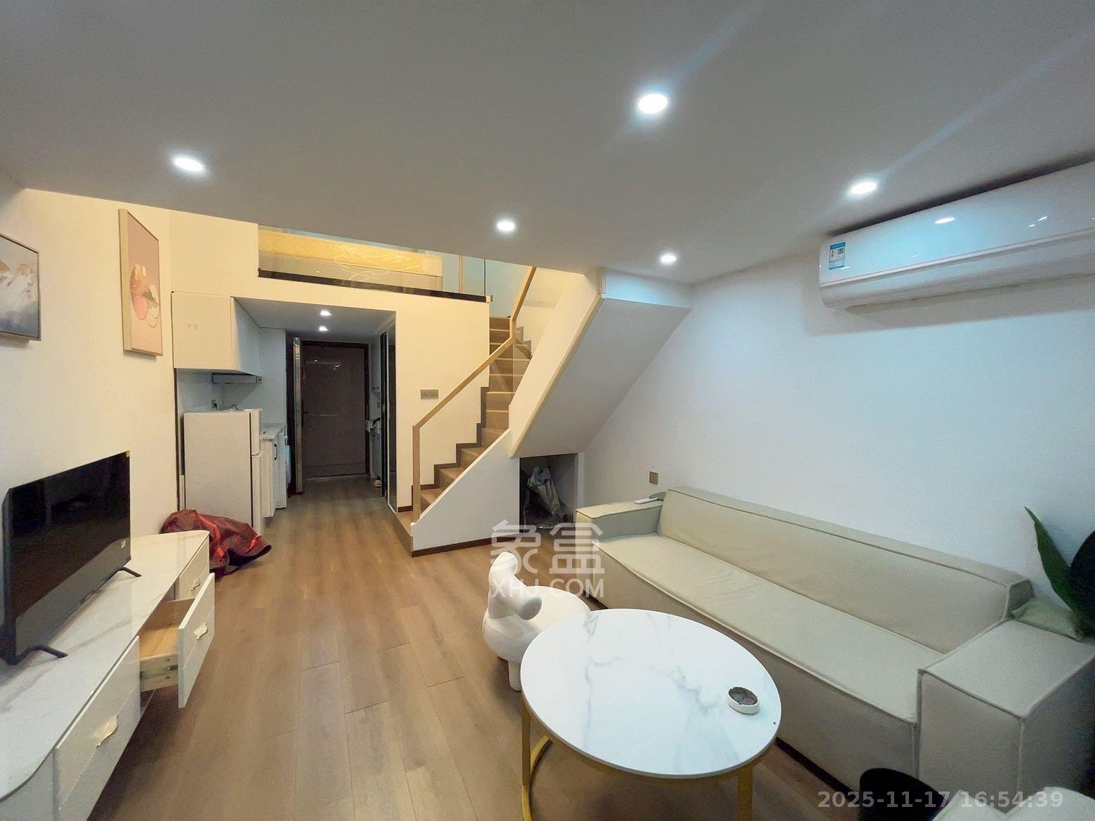 越秀悦湖台 1室0厅0卫 2100.0元/月 越秀悦湖台 1室0厅0卫 2100.0元/月室内图