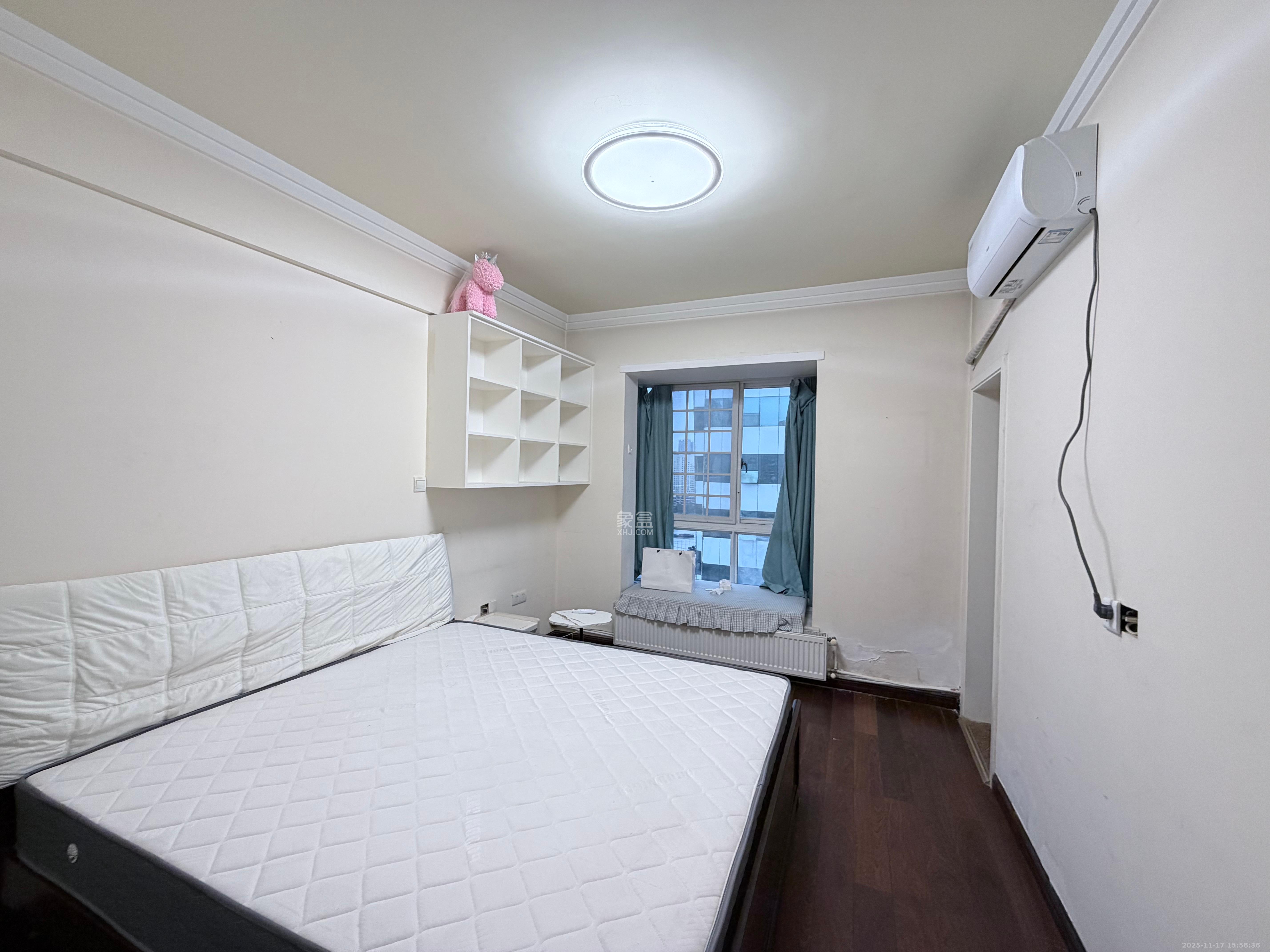 新世纪花苑  4室2厅2卫    4500.0元/月室内图