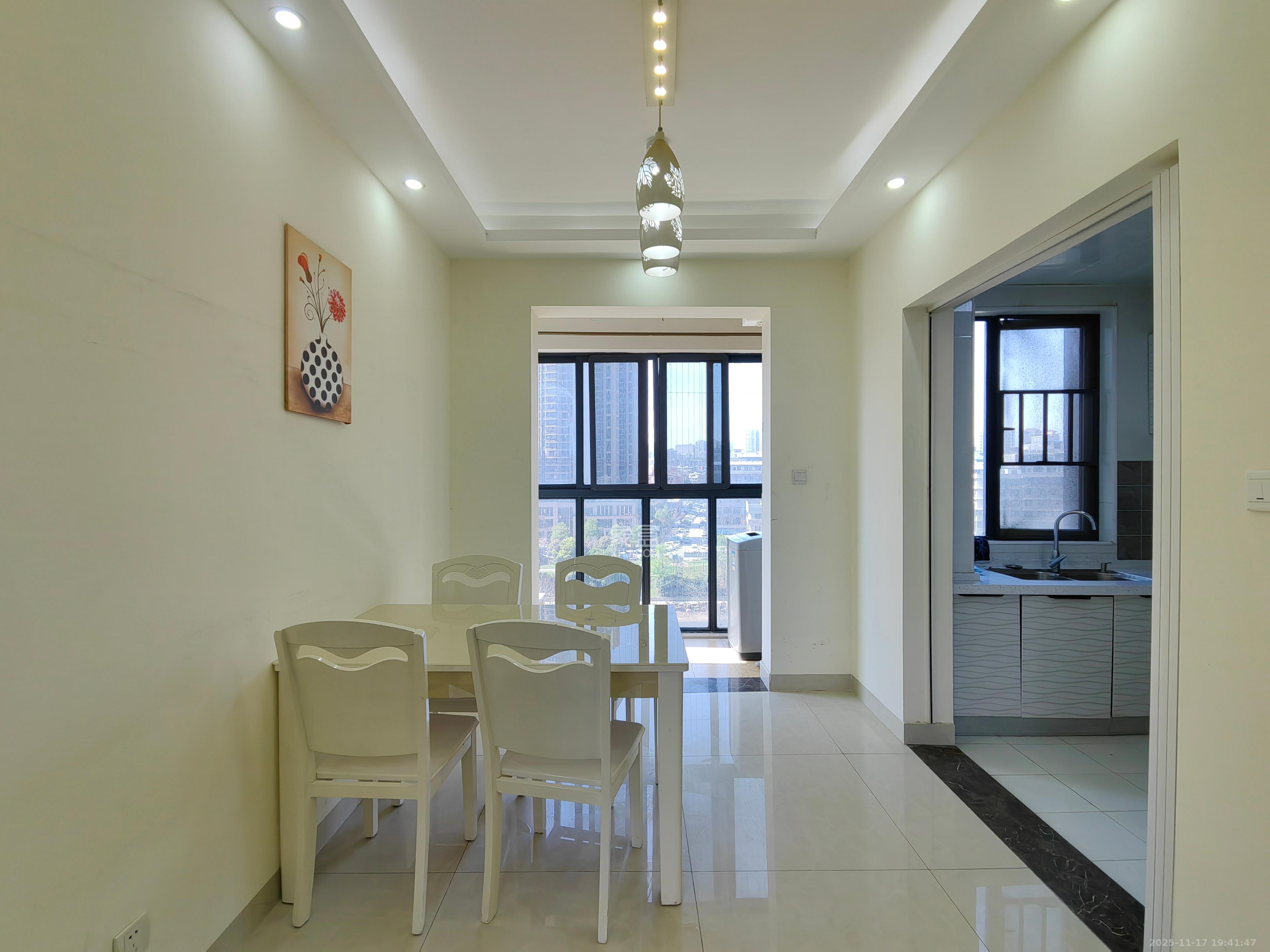 中建梅溪湖中心 4室1厅1卫 3400.0元/月 中建梅溪湖中心 4室1厅1卫 3400.0元/月室内图