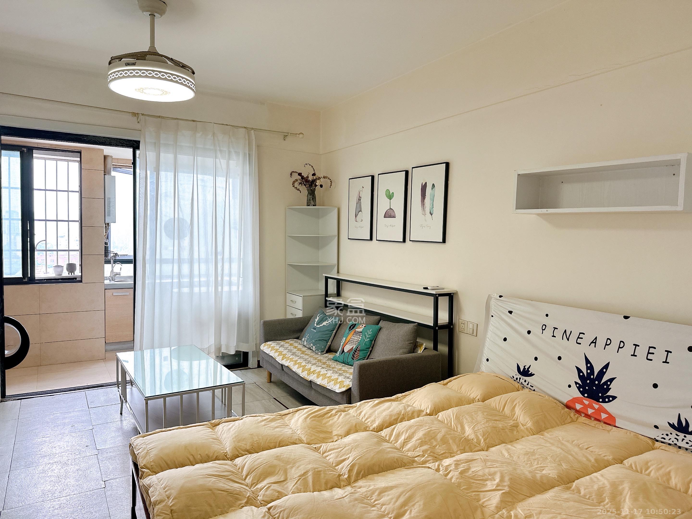 亚商国际 1室1厅1卫 1500.0元/月 亚商国际 1室1厅1卫 1500.0元/月室内图