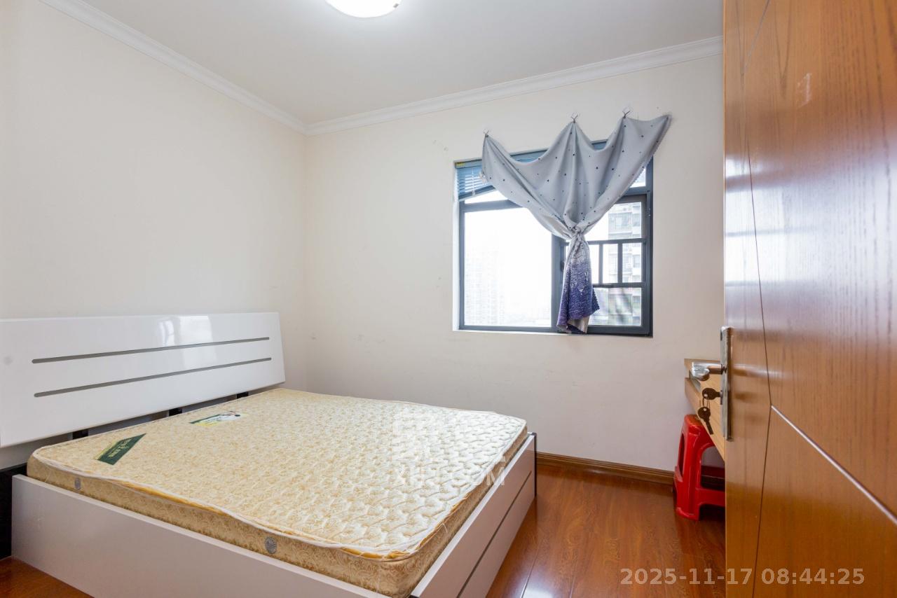 中国铁建国际城二期 3室2厅1卫 1800.0元/月 中国铁建国际城二期 3室2厅1卫 1800.0元/月室内图