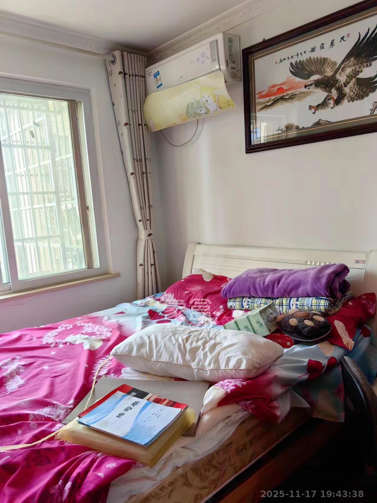 麓谷锦和园  3室2厅1卫    2300.0元/月室内图