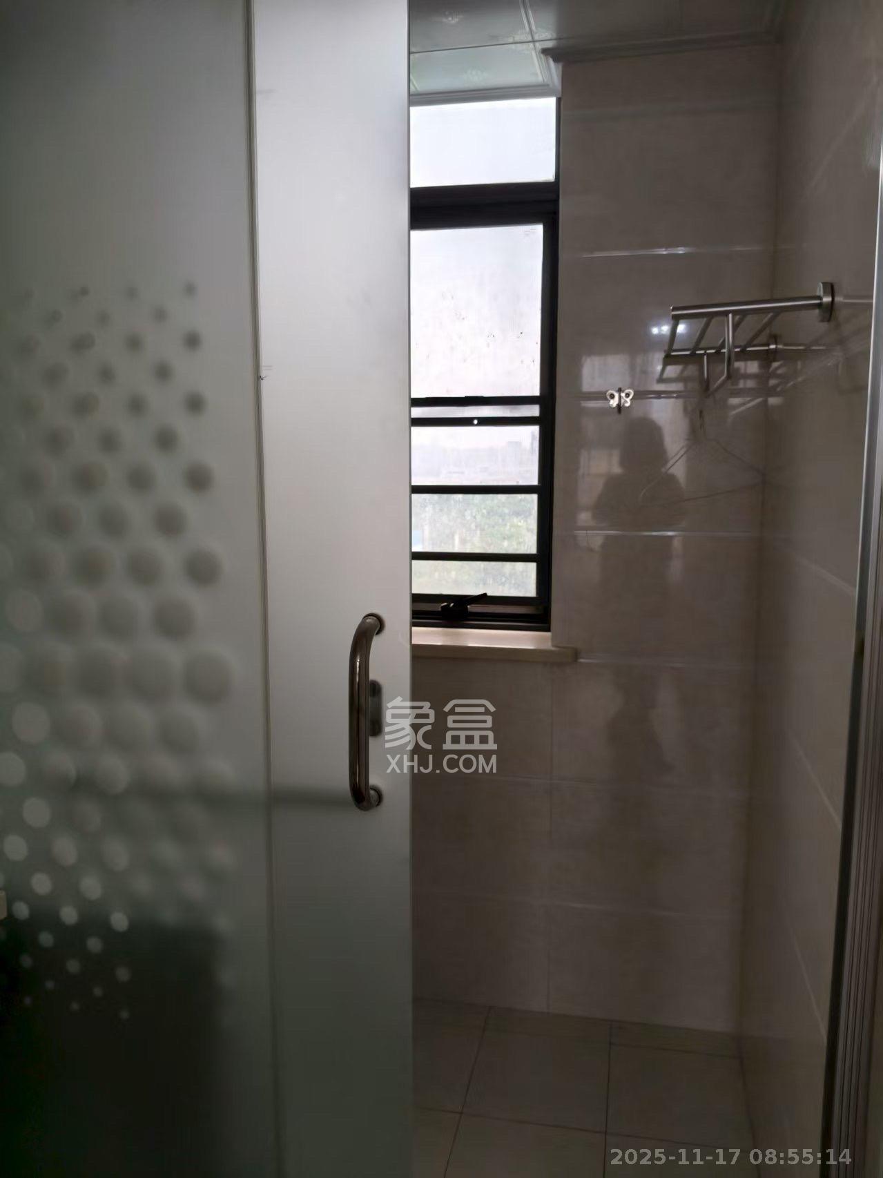 天元涉外景园C区  3室2厅1卫    2600.0元/月室内图