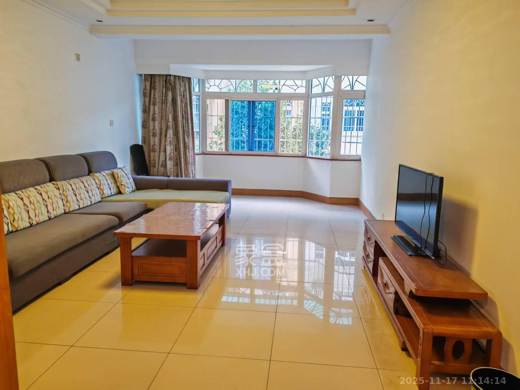 平和堂生活小区 3室2厅2卫 2300.0元/月 平和堂生活小区 3室2厅2卫 2300.0元/月室内图