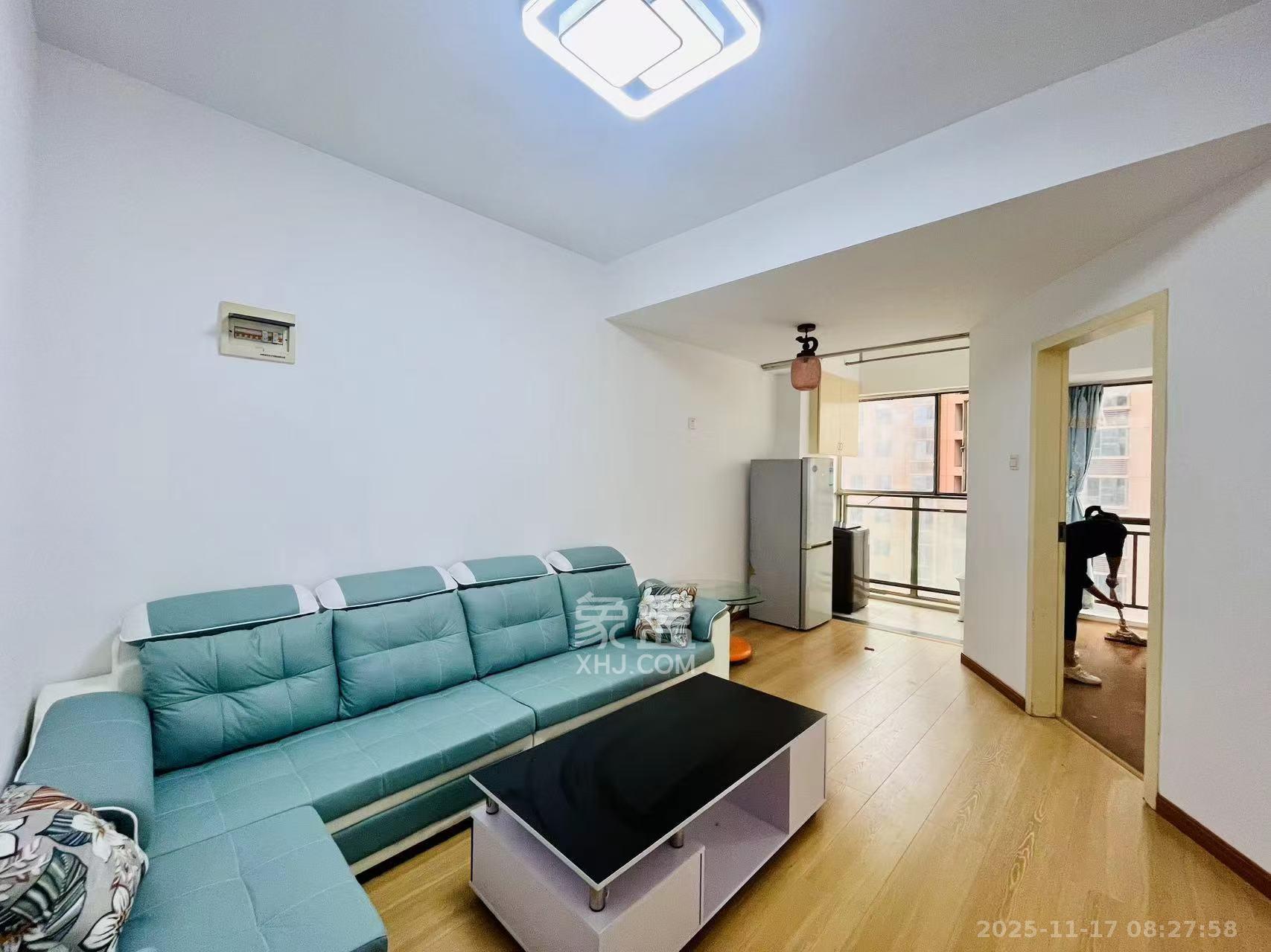 东上一品  2室1厅1卫    2500.0元/月室内图