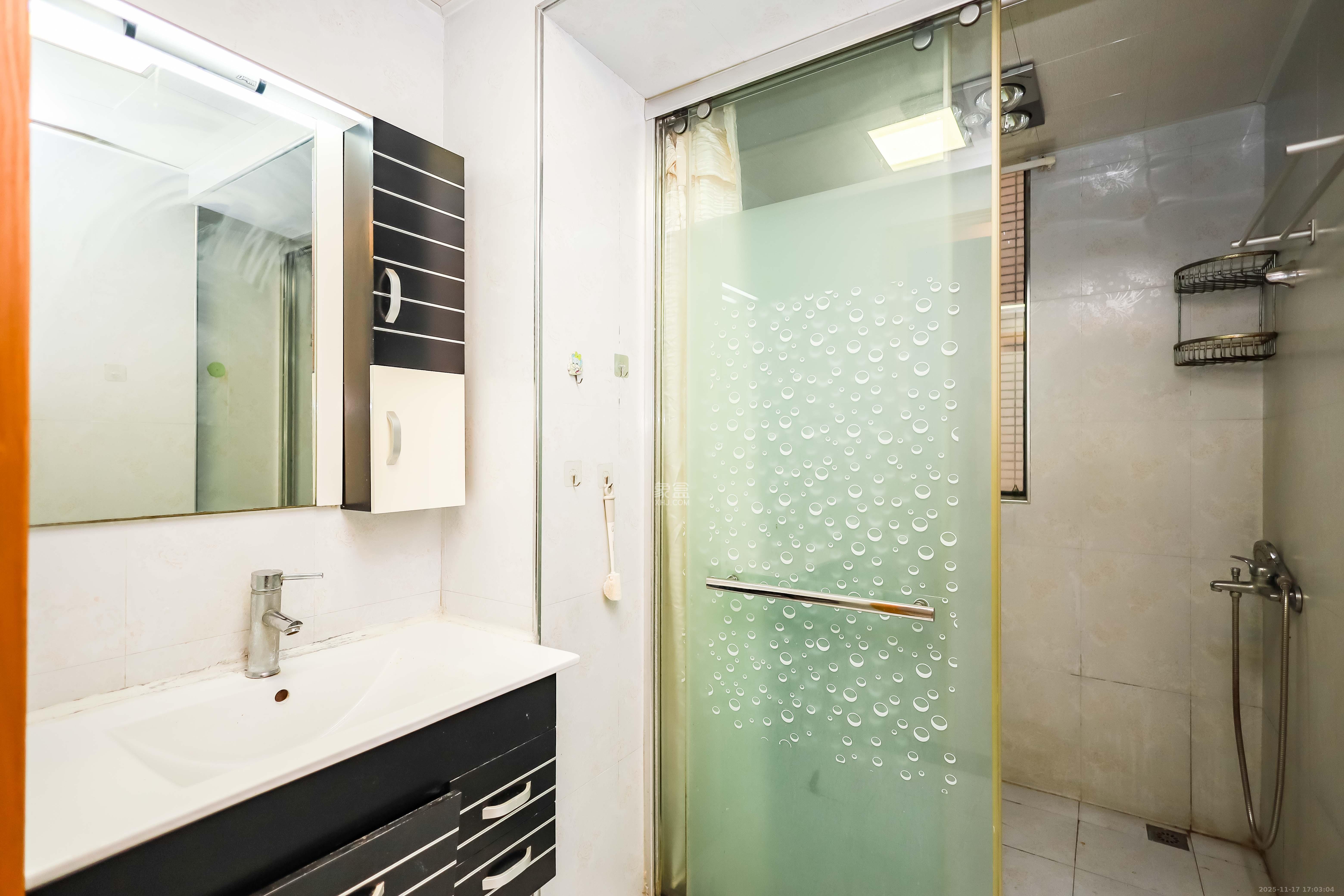 西城龙庭 2室2厅1卫 69.8万 西城龙庭 2室2厅1卫 69.8万卫生间