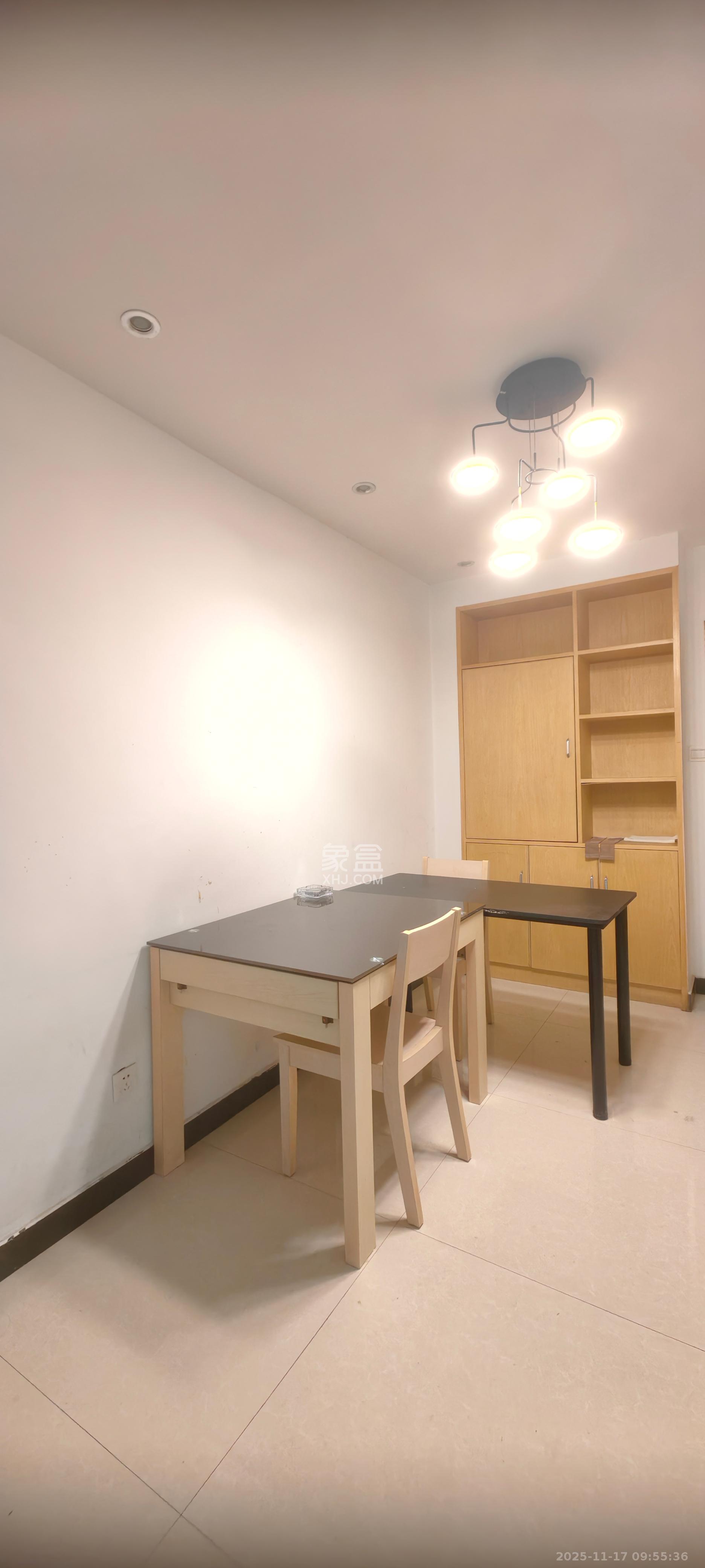 湘江世纪城融江苑 2室1厅2卫 1800.0元/月 湘江世纪城融江苑 2室1厅2卫 1800.0元/月室内图