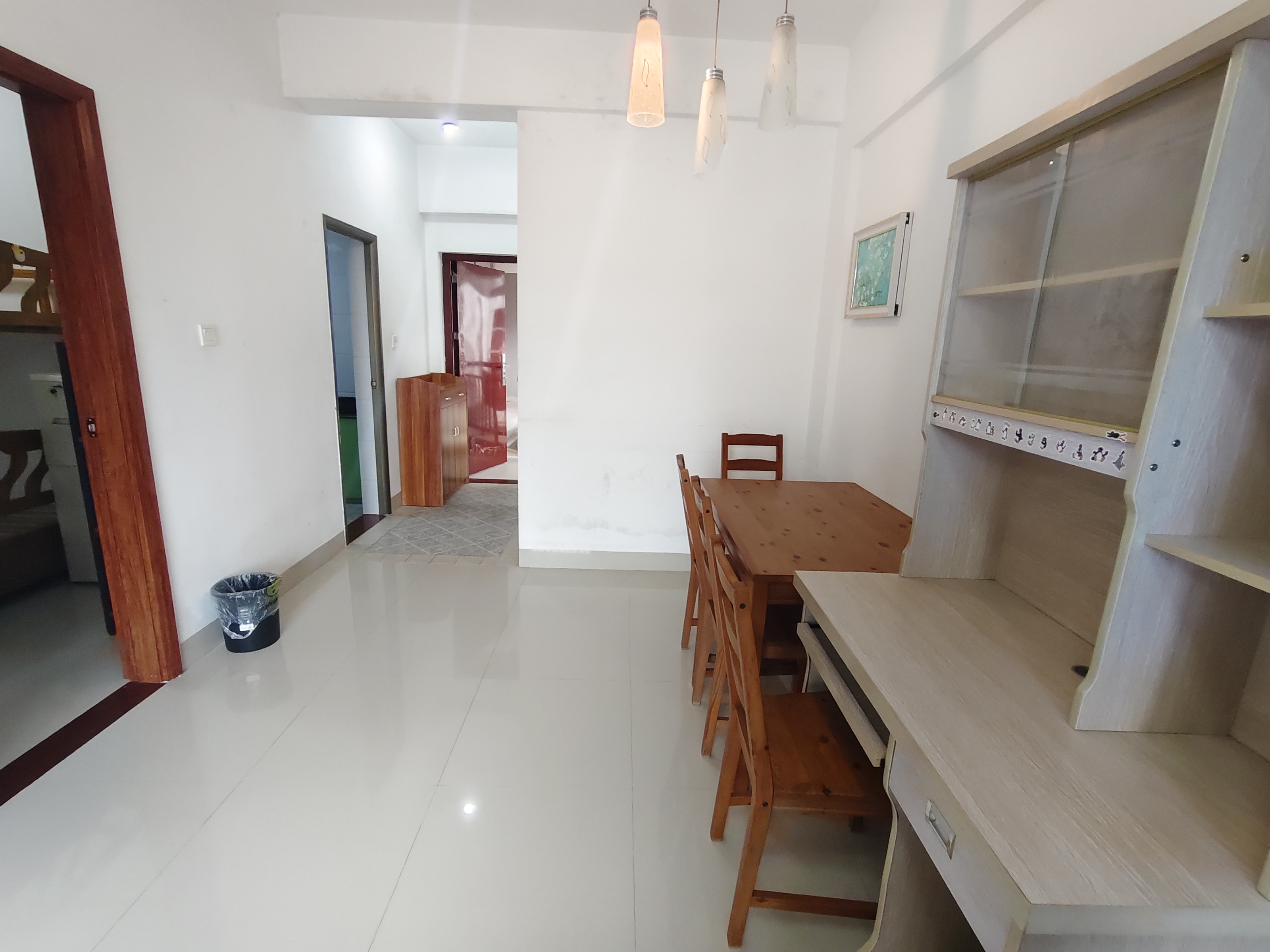 凤翔花园(A区) 2室2厅1卫 1700.0元/月 凤翔花园(A区) 2室2厅1卫 1700.0元/月室内图