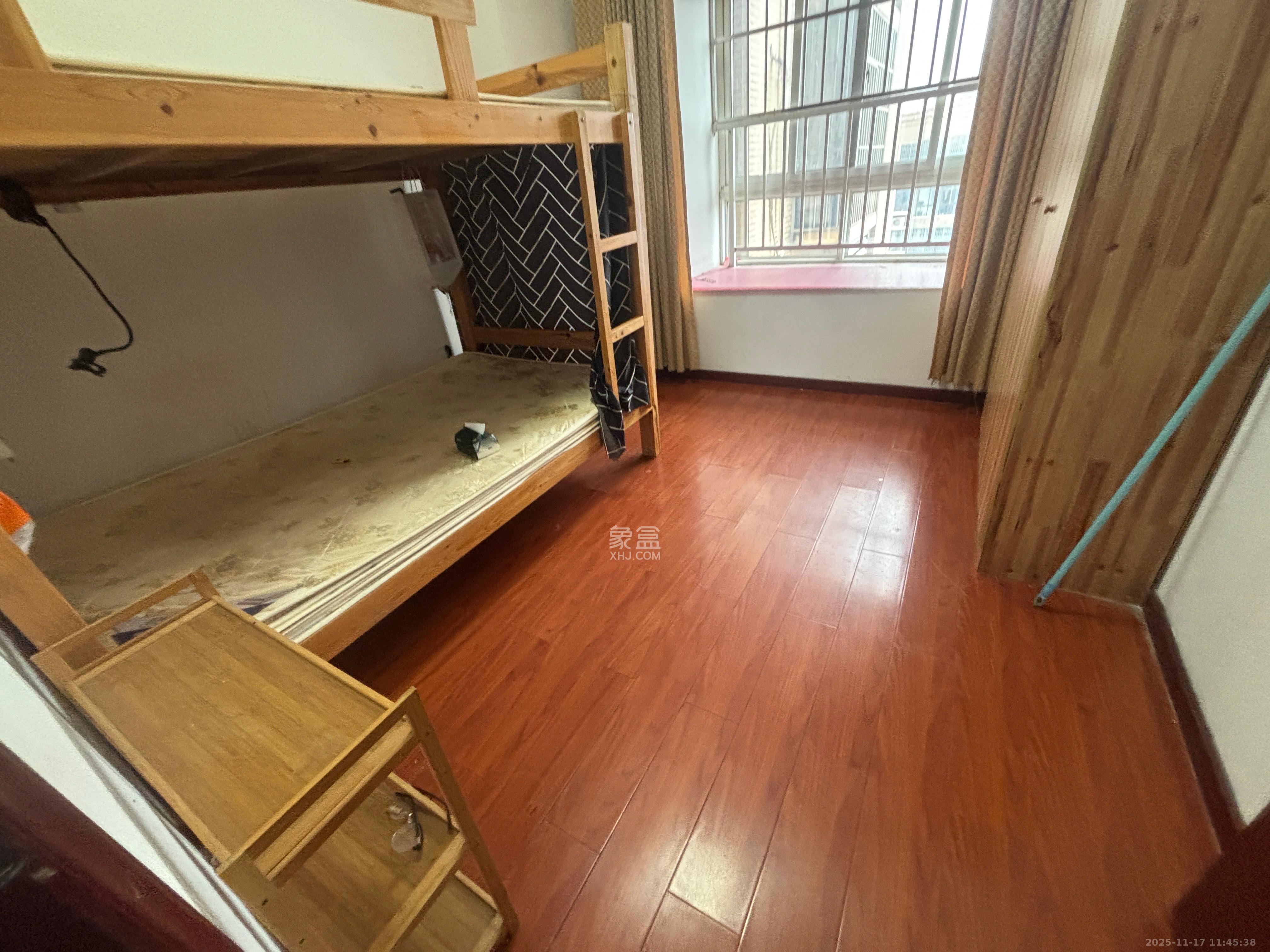 昌和商业中心/昌和国际  3室2厅1卫    1600.0元/月室内图