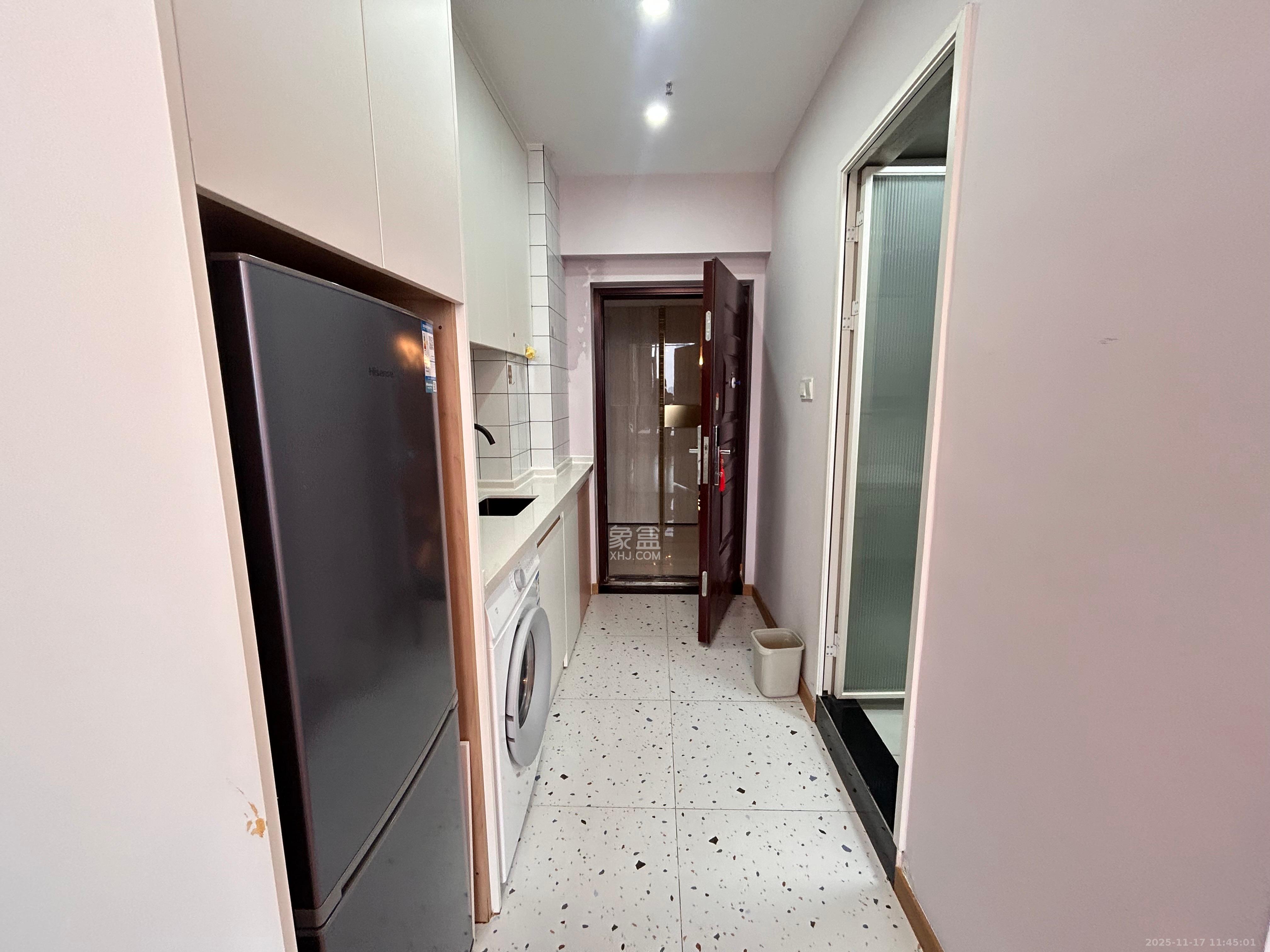 保利天禧EF区 1室1厅1卫 1550.0元/月 保利天禧EF区 1室1厅1卫 1550.0元/月室内图