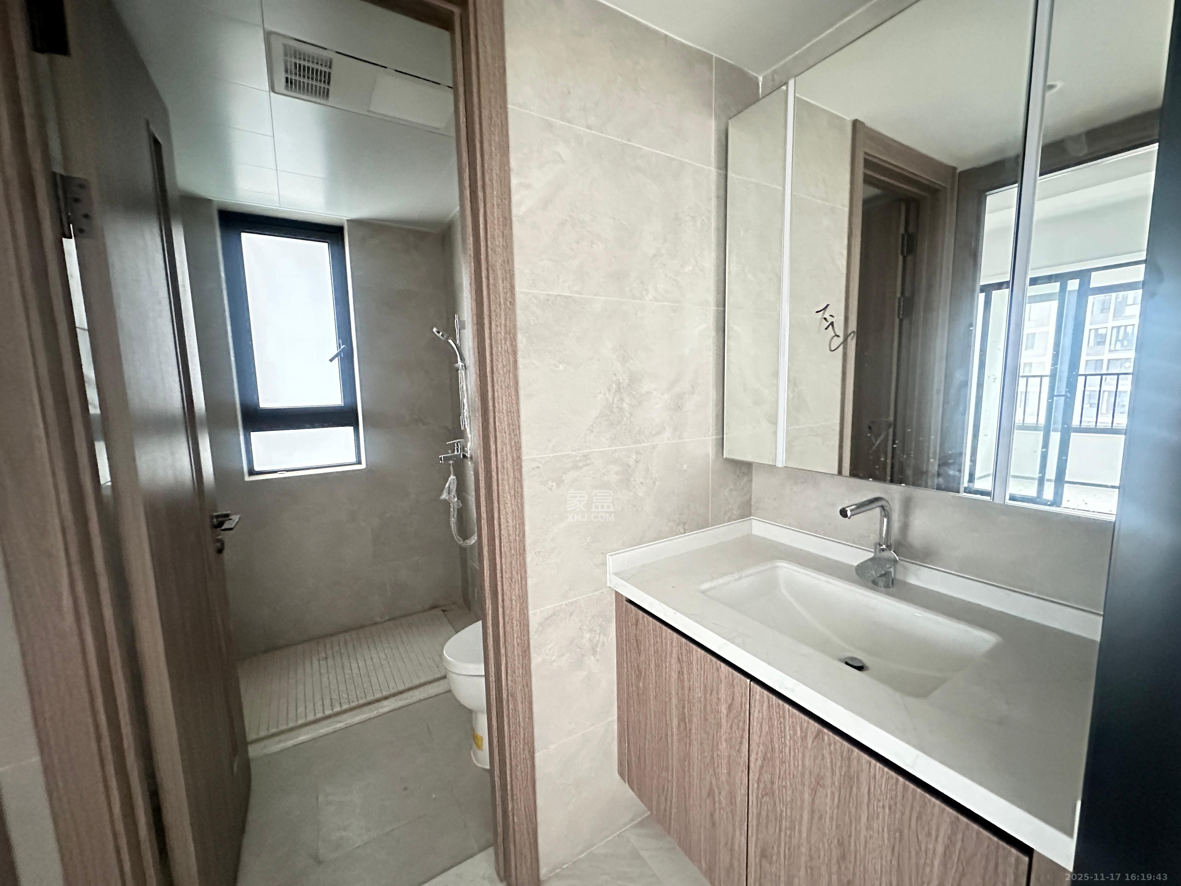 万科森林公园 3室2厅2卫 2800.0元/月 万科森林公园 3室2厅2卫 2800.0元/月室内图