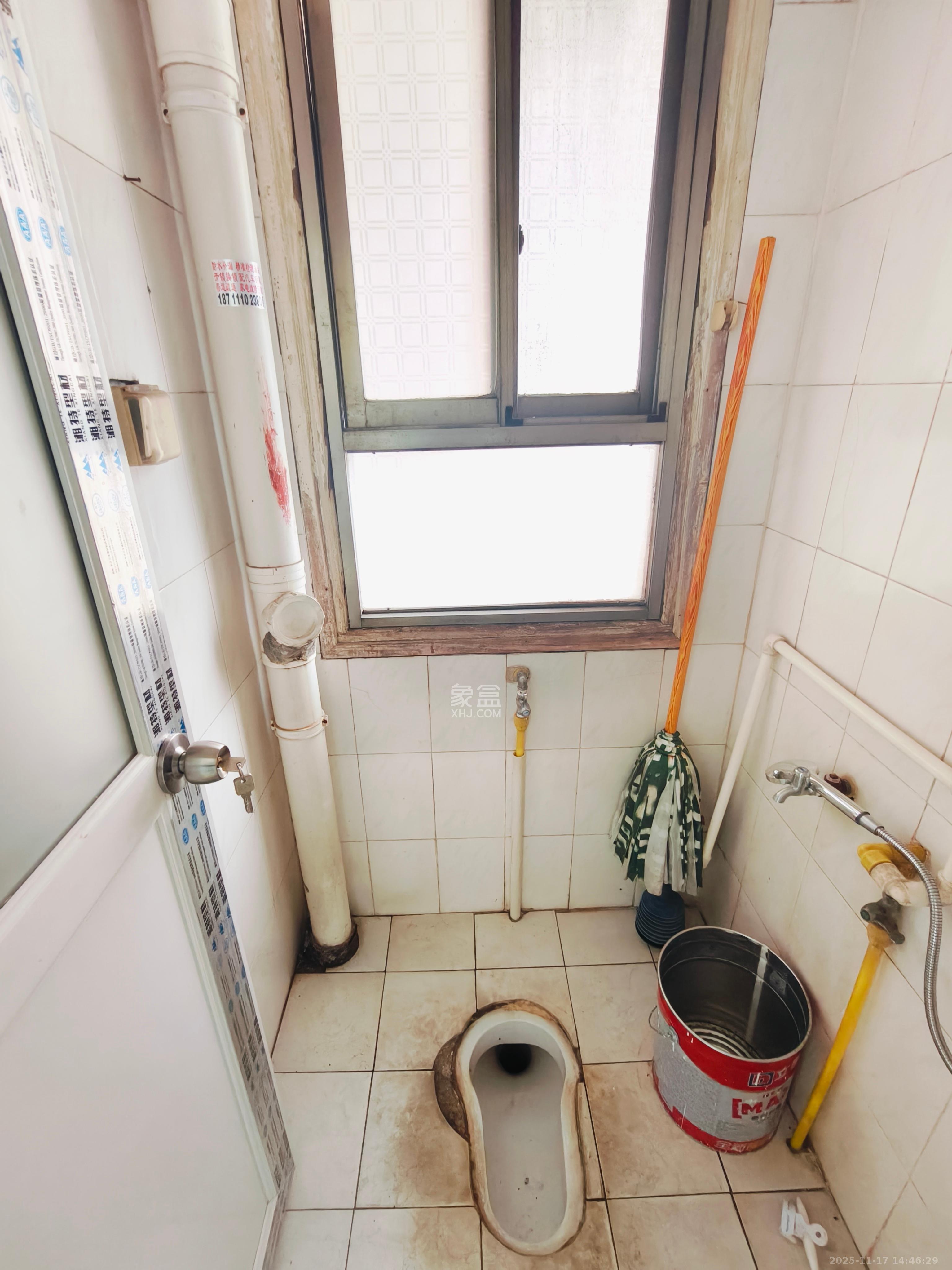 东风一村社区房(王家垅) 2室2厅1卫 1100.0元/月 东风一村社区房(王家垅) 2室2厅1卫 1100.0元/月室内图