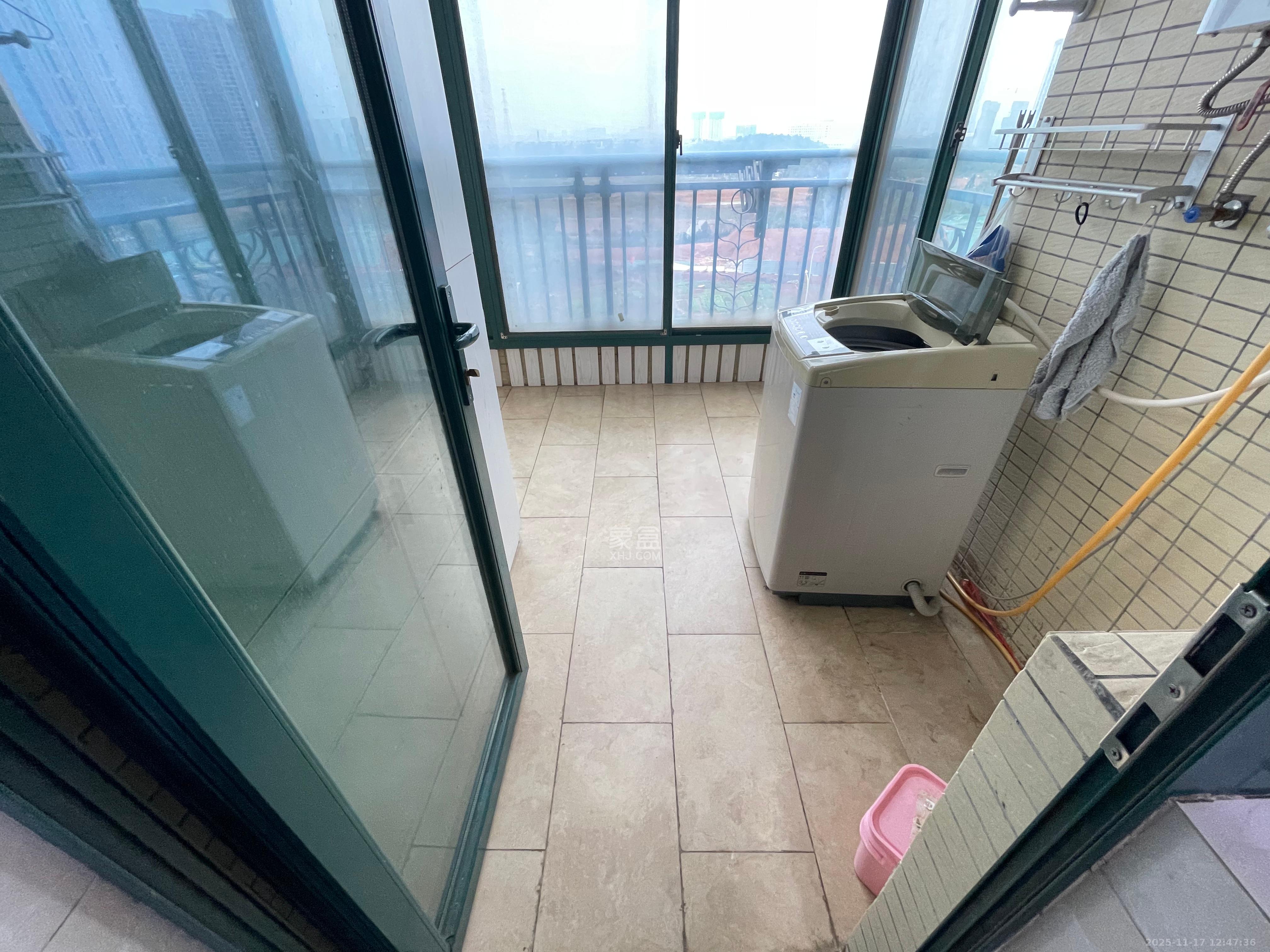 恒大名都  3室2厅2卫    1880.0元/月室内图