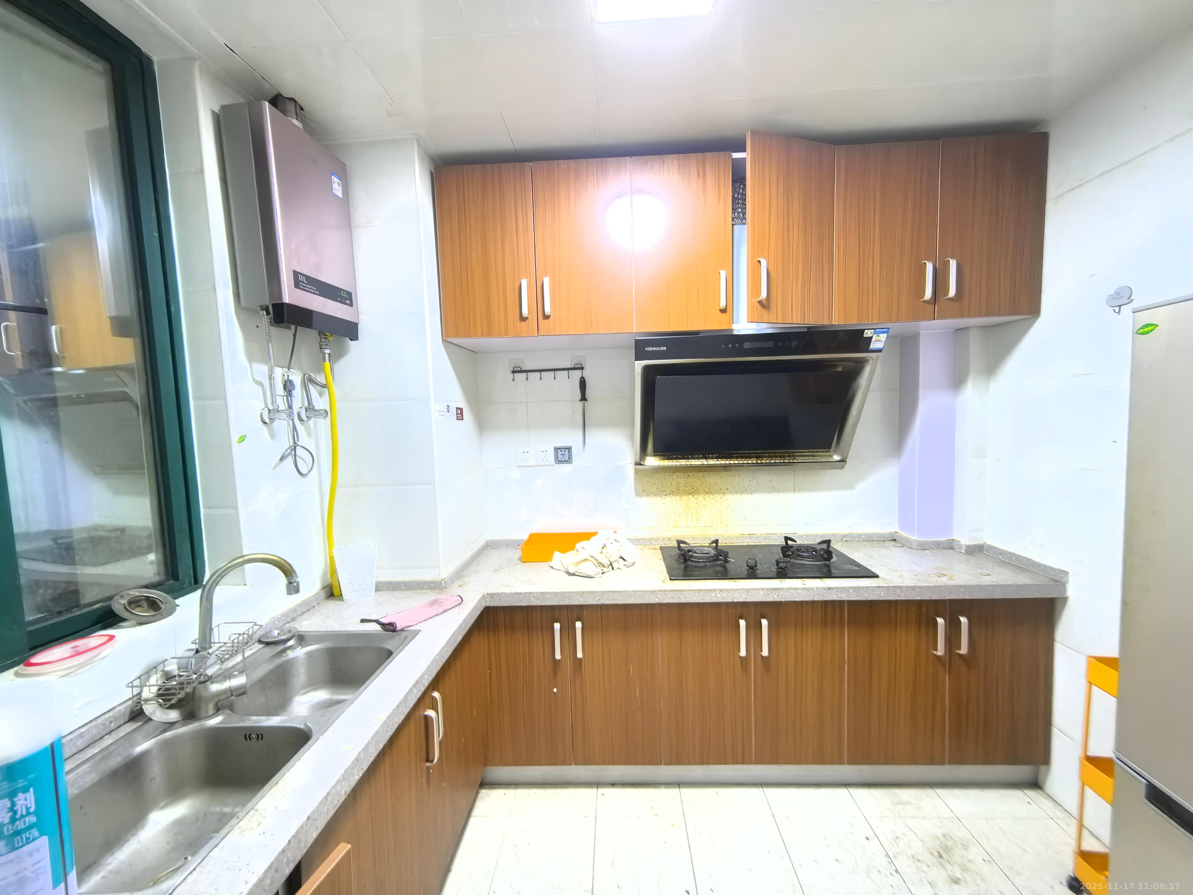 西韵佳苑  2室2厅1卫    2400.0元/月室内图