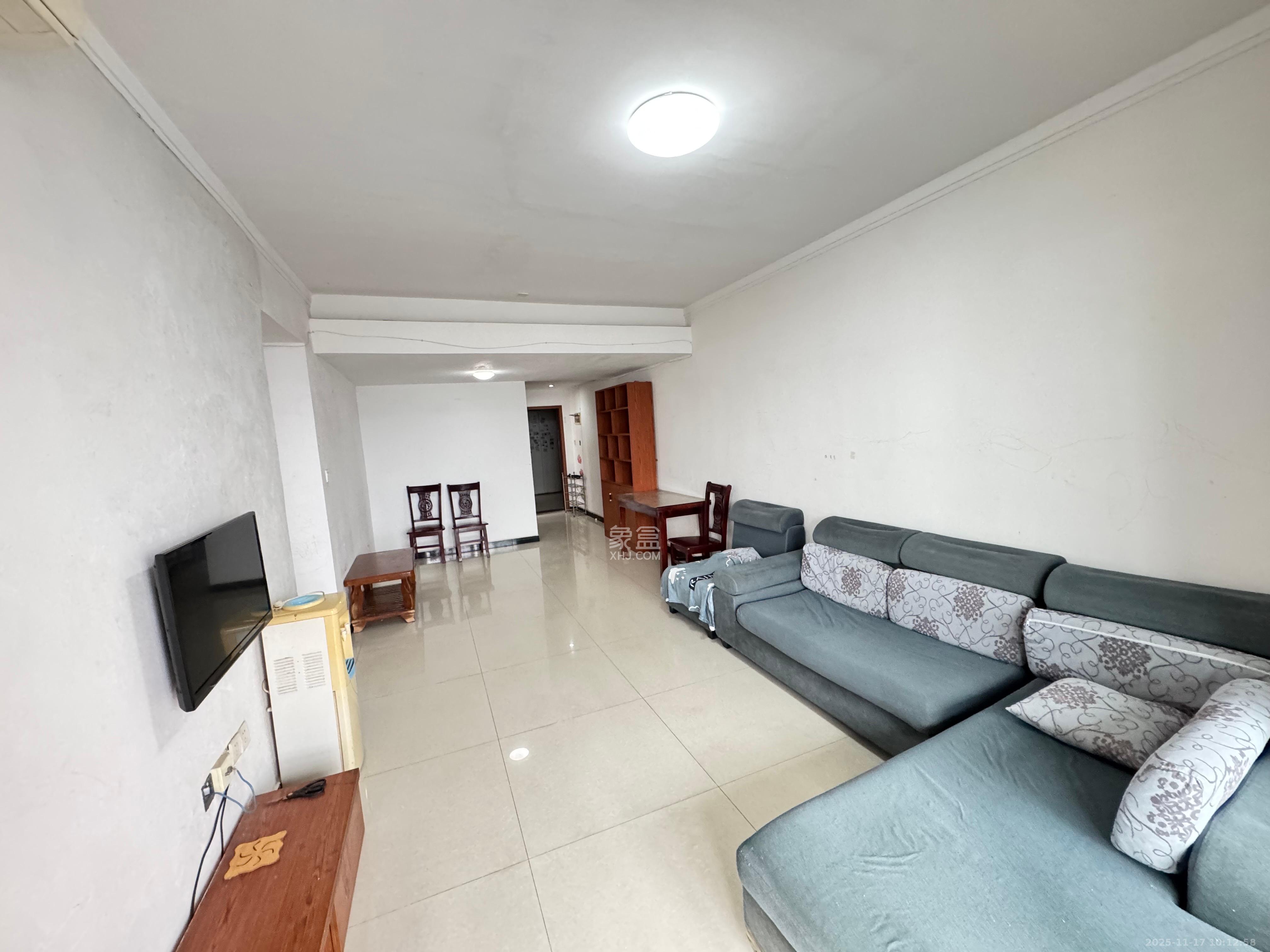 都市兰亭  3室1厅1卫    2000.0元/月室内图