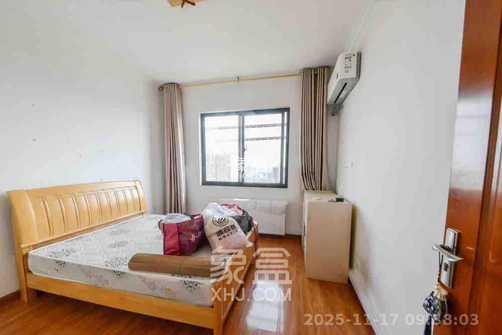 阳光锦城  2室2厅1卫    2600.0元/月室内图