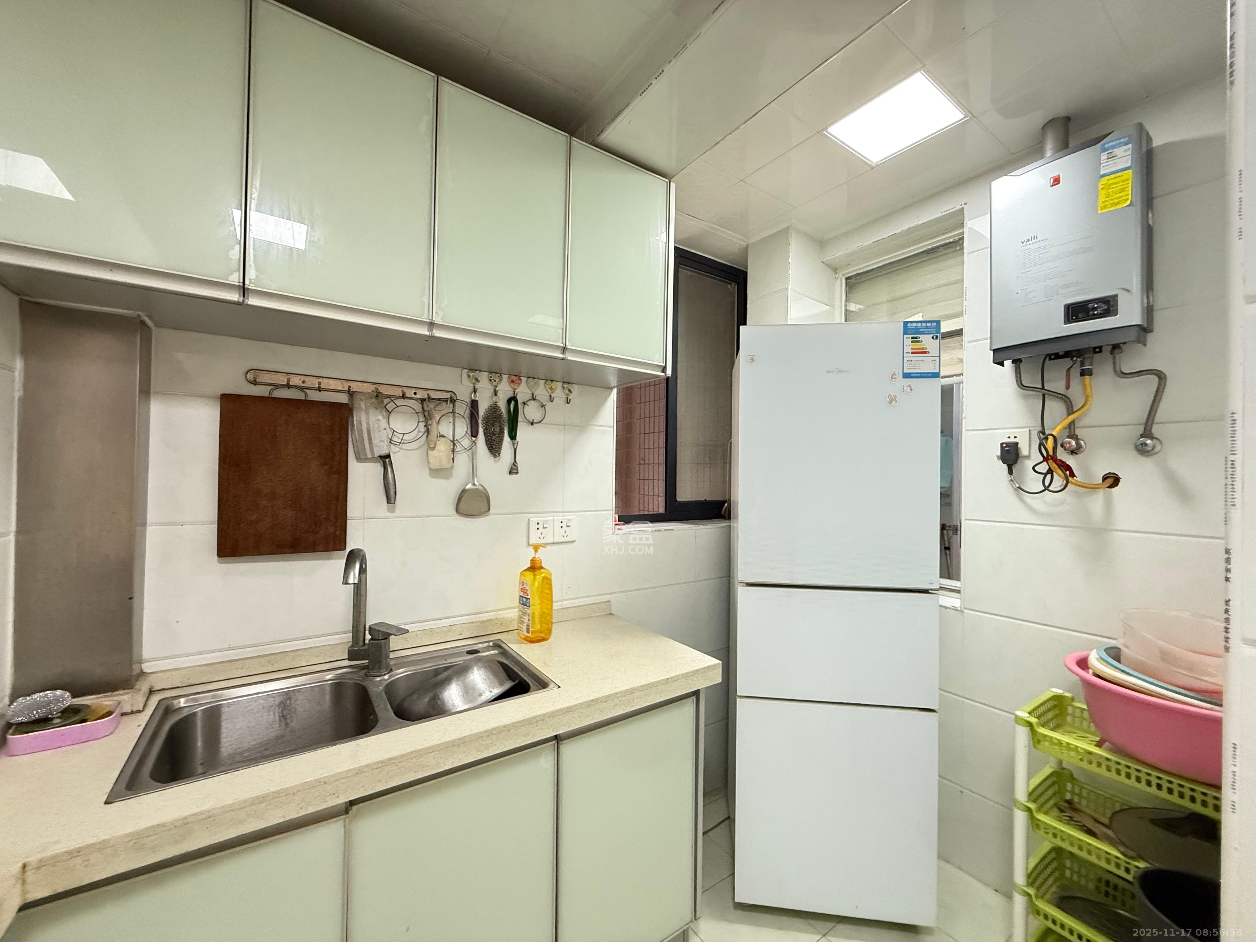 蓝山郡  2室2厅1卫    2000.0元/月室内图