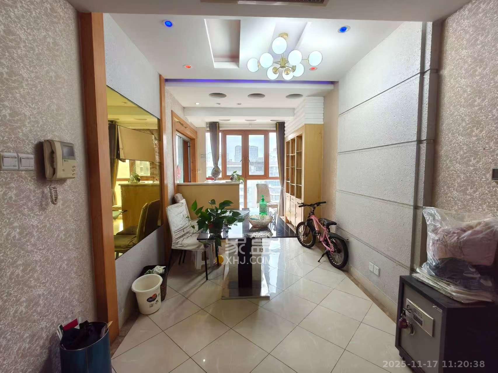 凯乐湘园  4室2厅2卫    3500.0元/月室内图