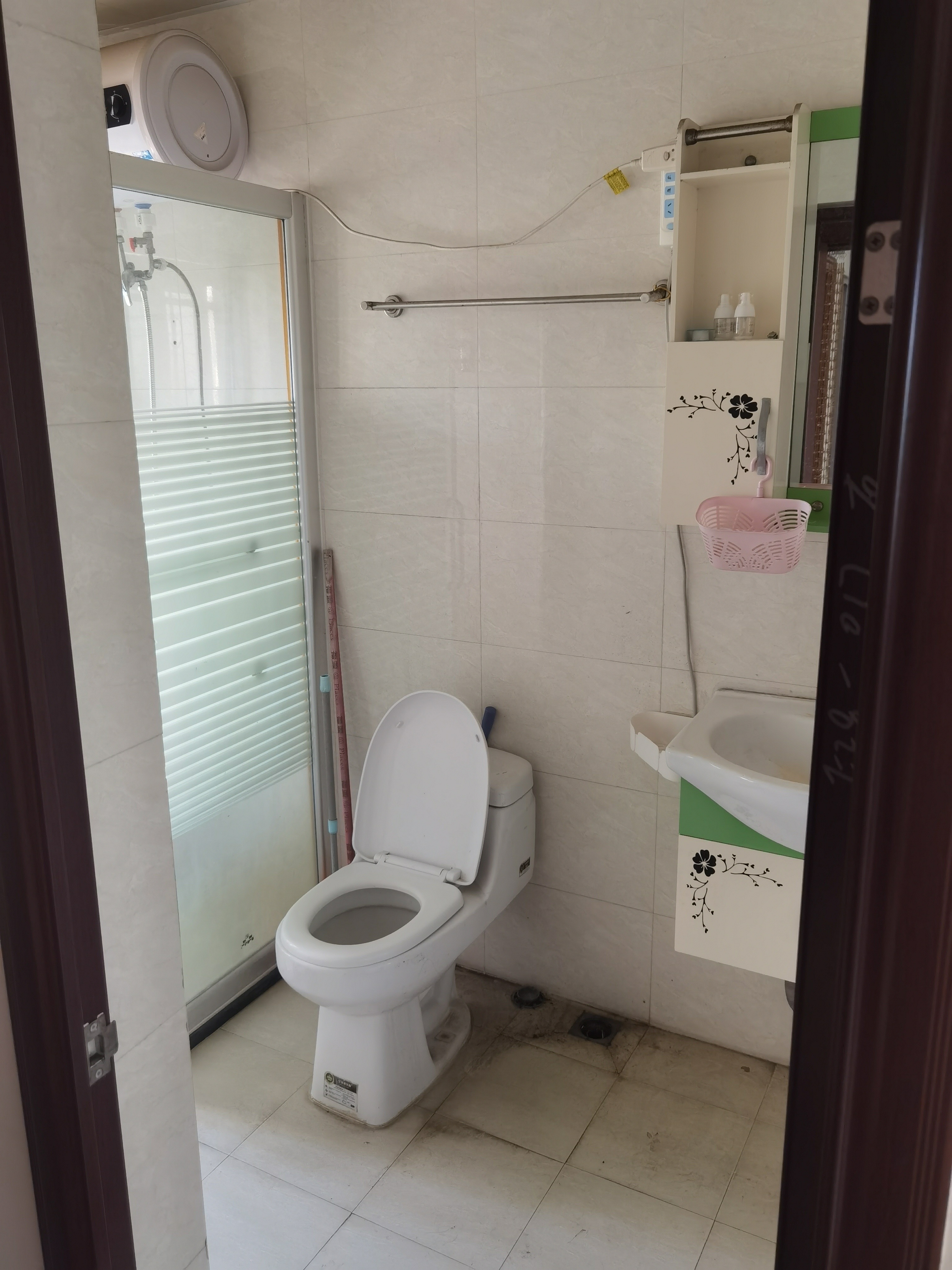 凤凰白龙新城  3室2厅2卫    2600.0元/月室内图