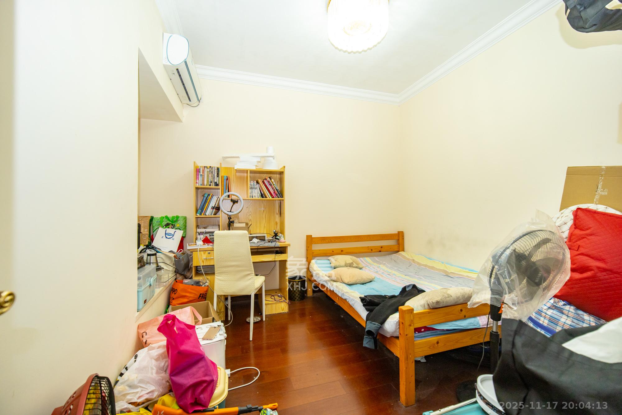 恒大翡翠华庭  2室2厅1卫    52.0万卧室