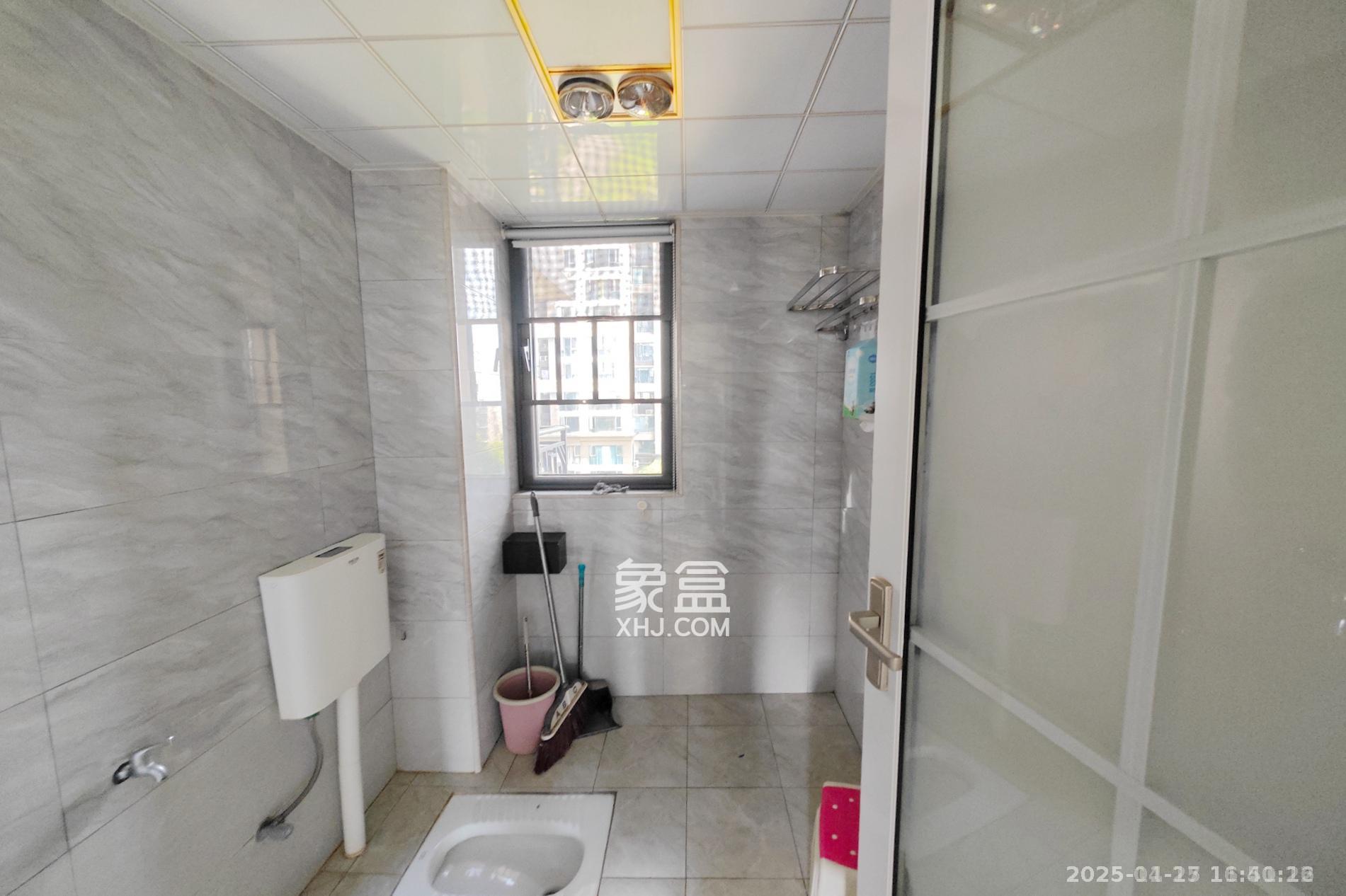 建发中央悦府  4室2厅2卫    4200.0元/月室内图