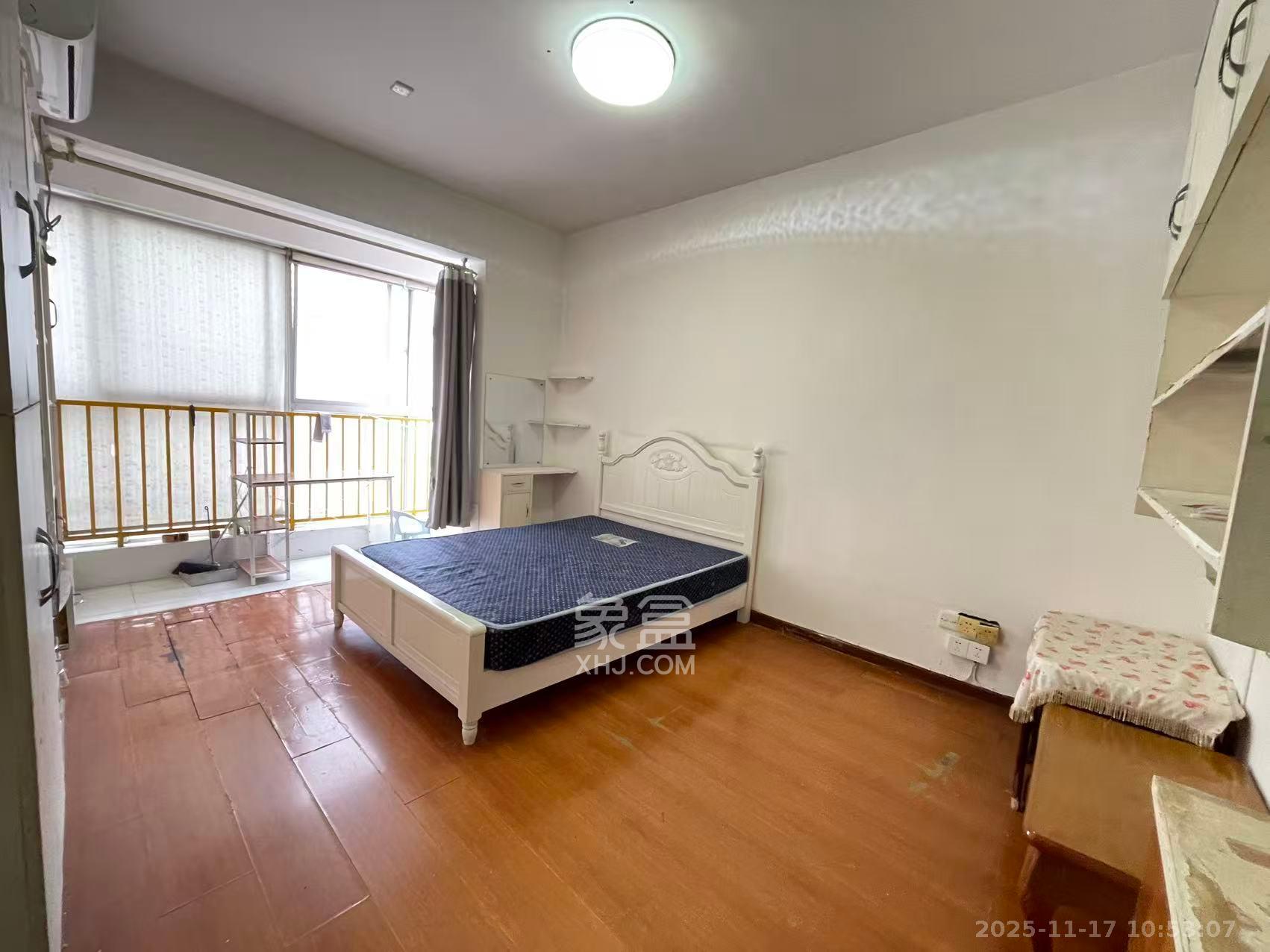 东方新世界  1室1厅1卫    1100.0元/月